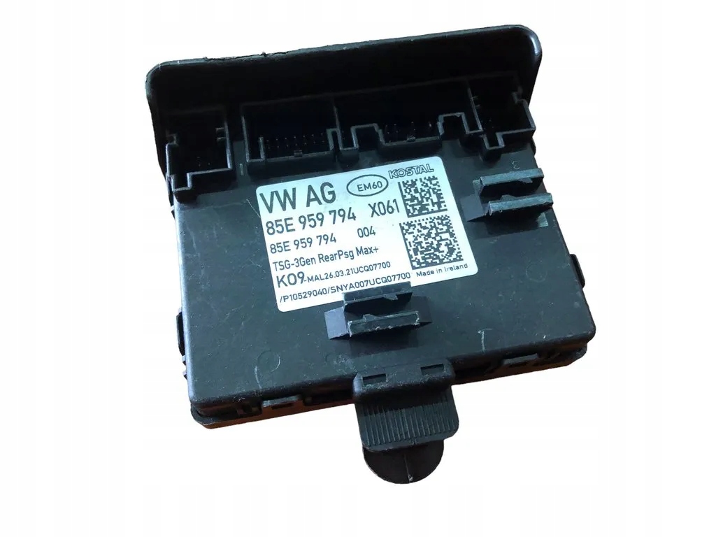 AUDI A4 B8 модуль двери 85E959794