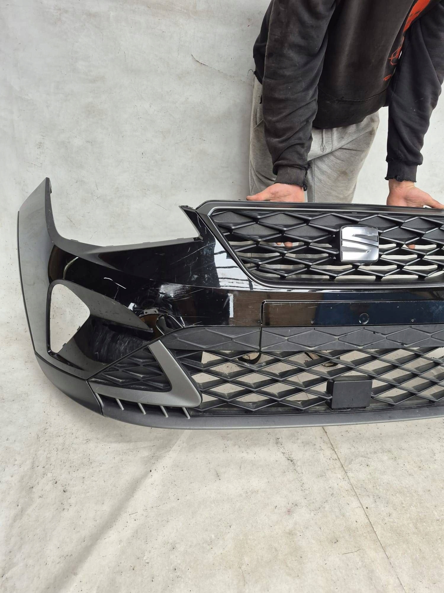 SEAT ARONA LIFT FR 21- bumper front front PDC 6F9807221E