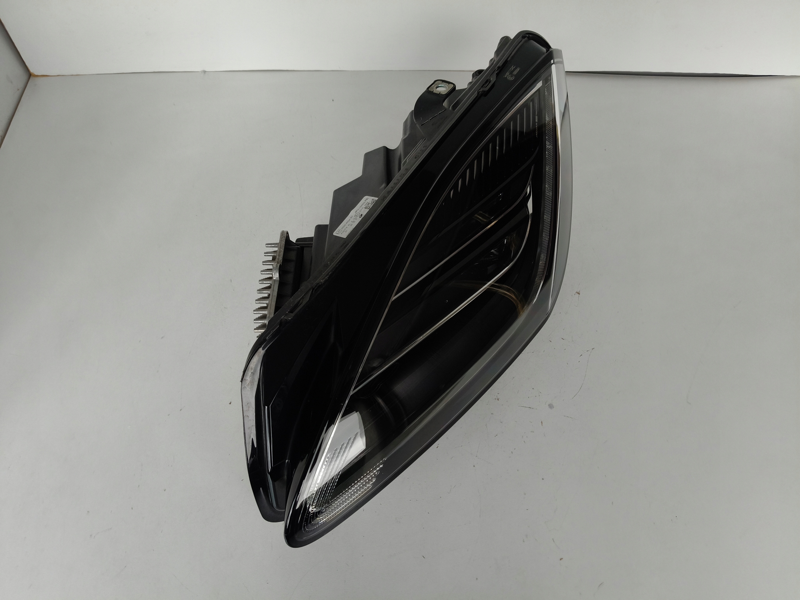 light left REFLEKTOR JAGUAR E-PACE 18- FULL LED HIGH