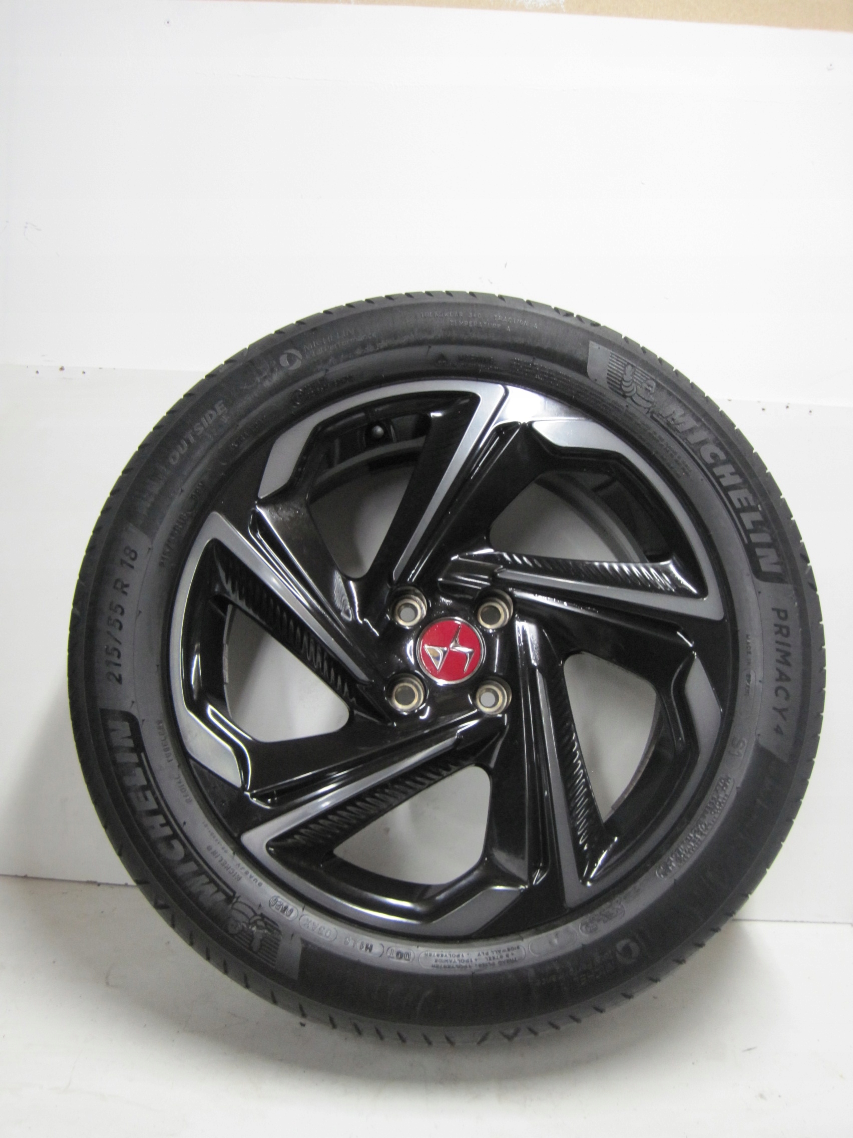 wheels discs tyres CITROEN DS3 CROSSBACK R18