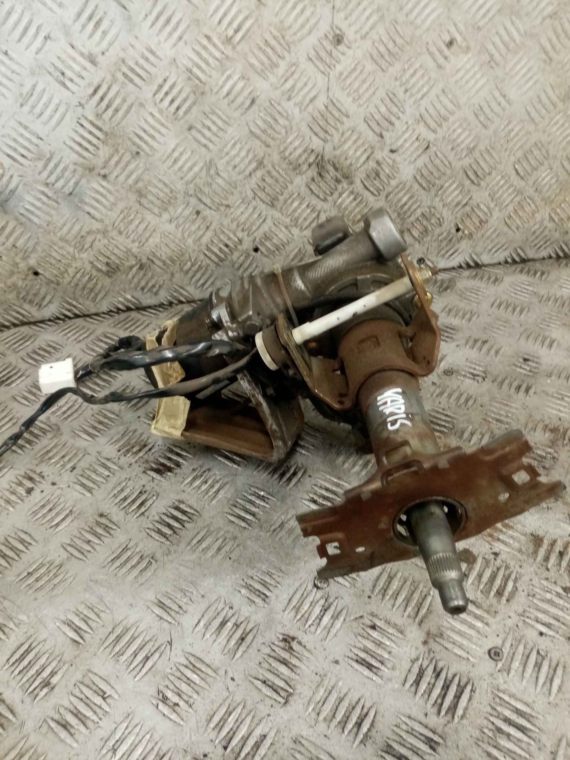 control electrics TOYOTA YARIS 1 6900000472