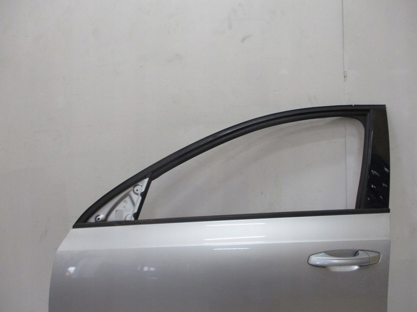 door left front SKODA OCTAVIA 5E0 18R