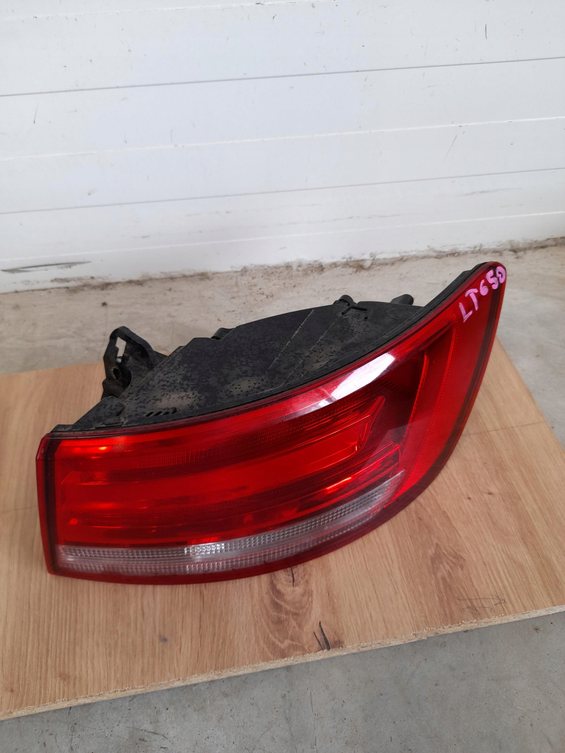 Audi A4 B9 Rückleuchte Rearlamp - Thumbnail 1