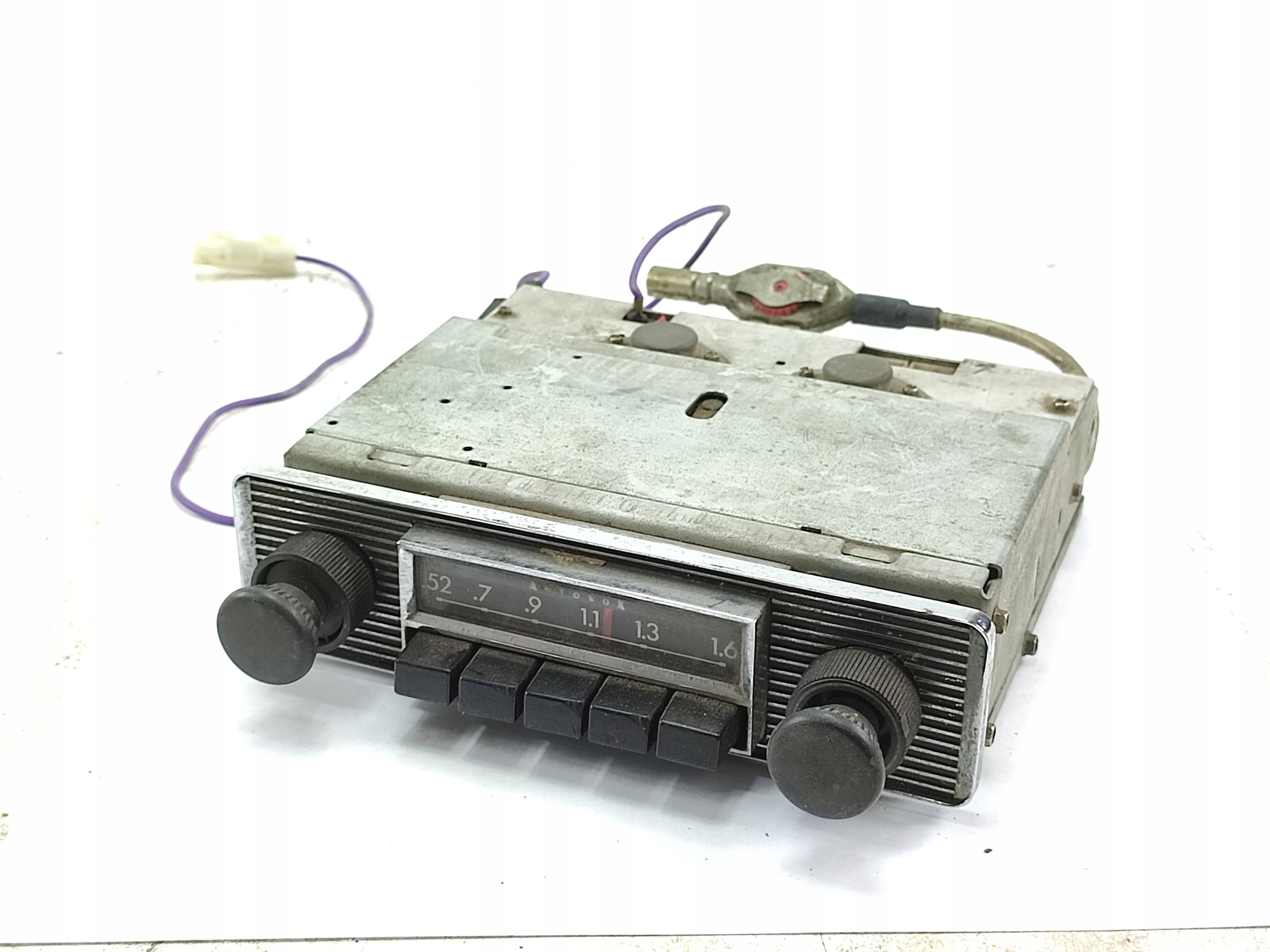 RADIO SAMOCHODOWE AUTOVOX RA-164A - RETRO / KLASYK