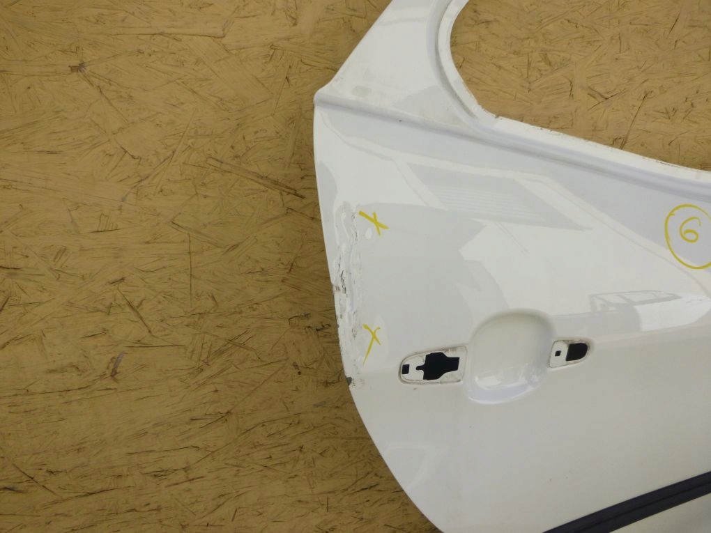 TOYOTA AYGO 2 II 2014 14- door right rear.