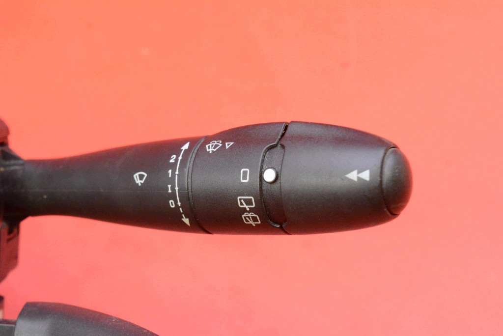 commande levier commodo sous volant PAJAK 96657280XT PEUGEOT 207 5D HB 06-09