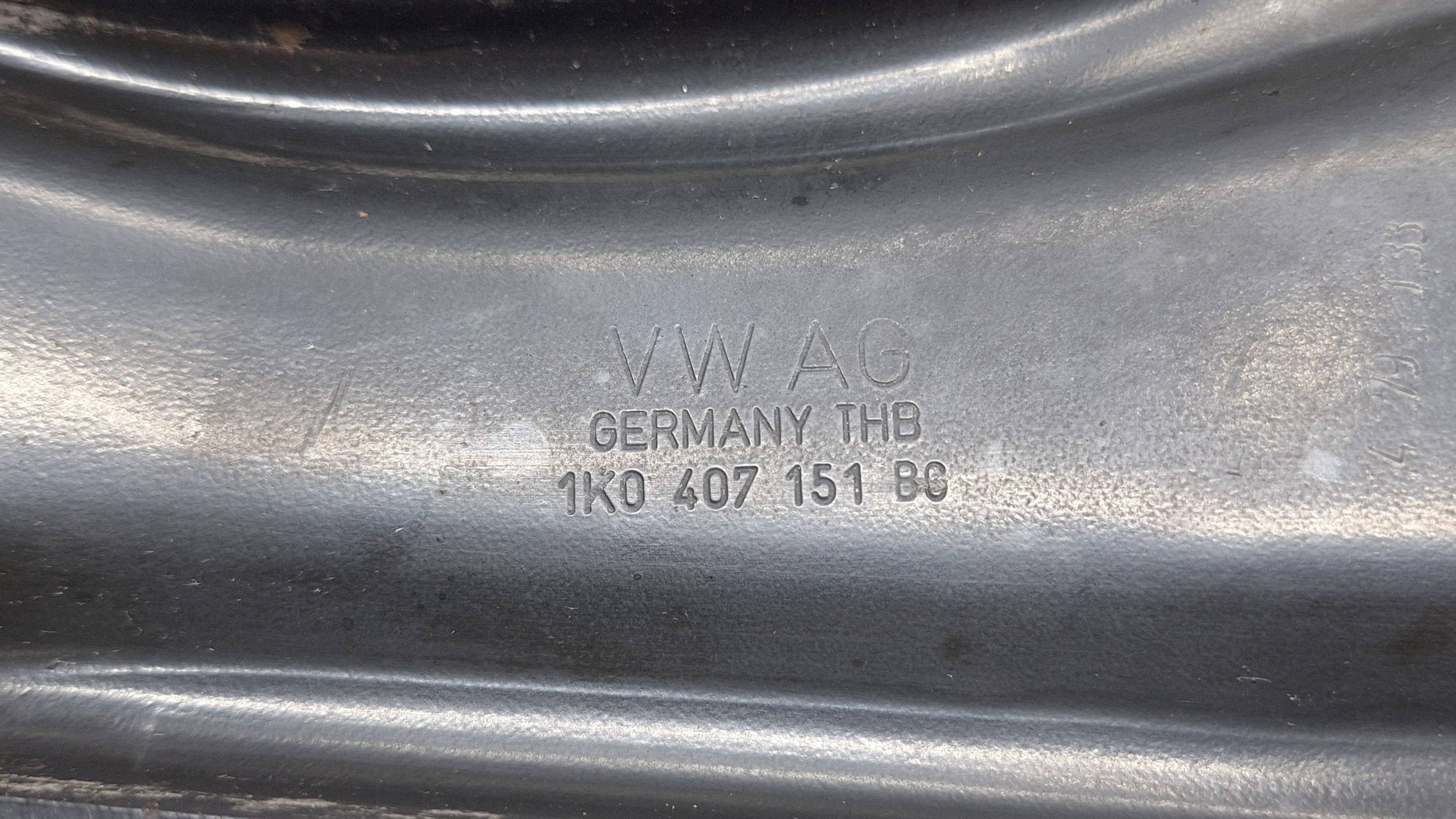 arm left front 1K0407151BC VW GOLF VI CADDY III YETI