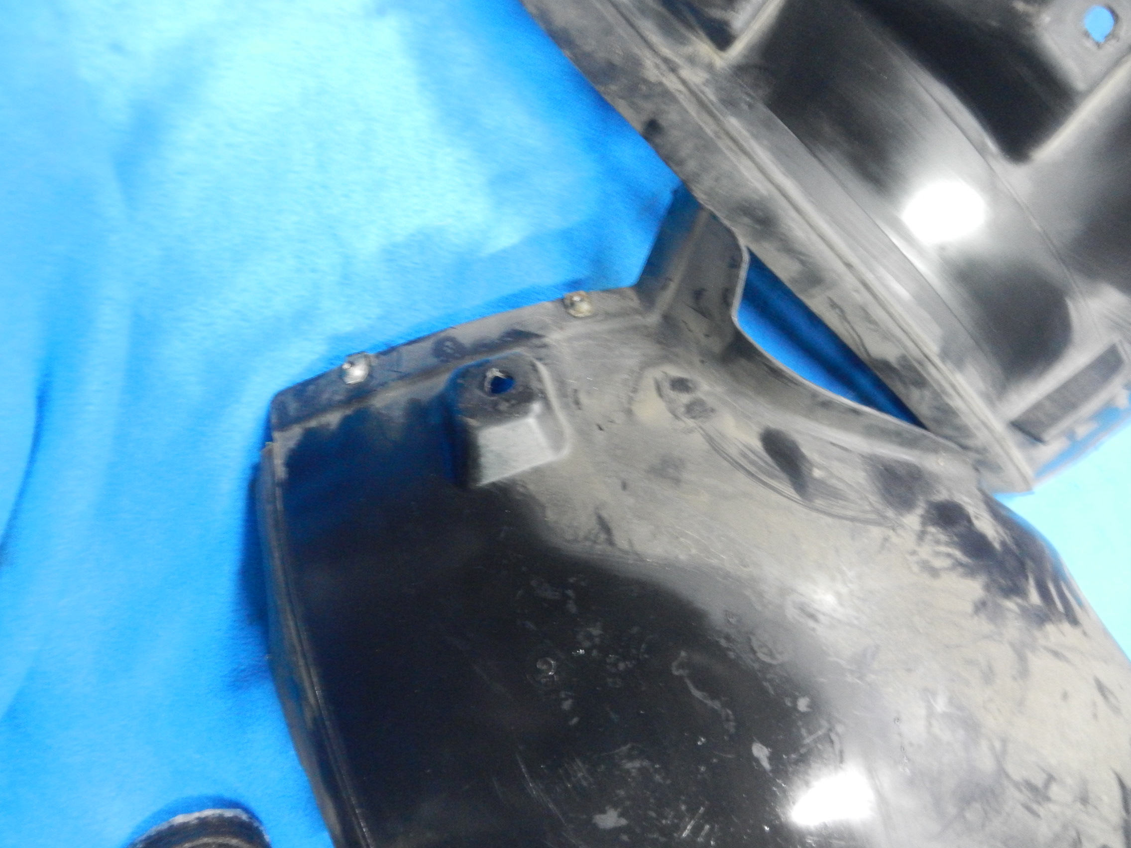 подкрылки правый перед MERCEDES ML W164 164