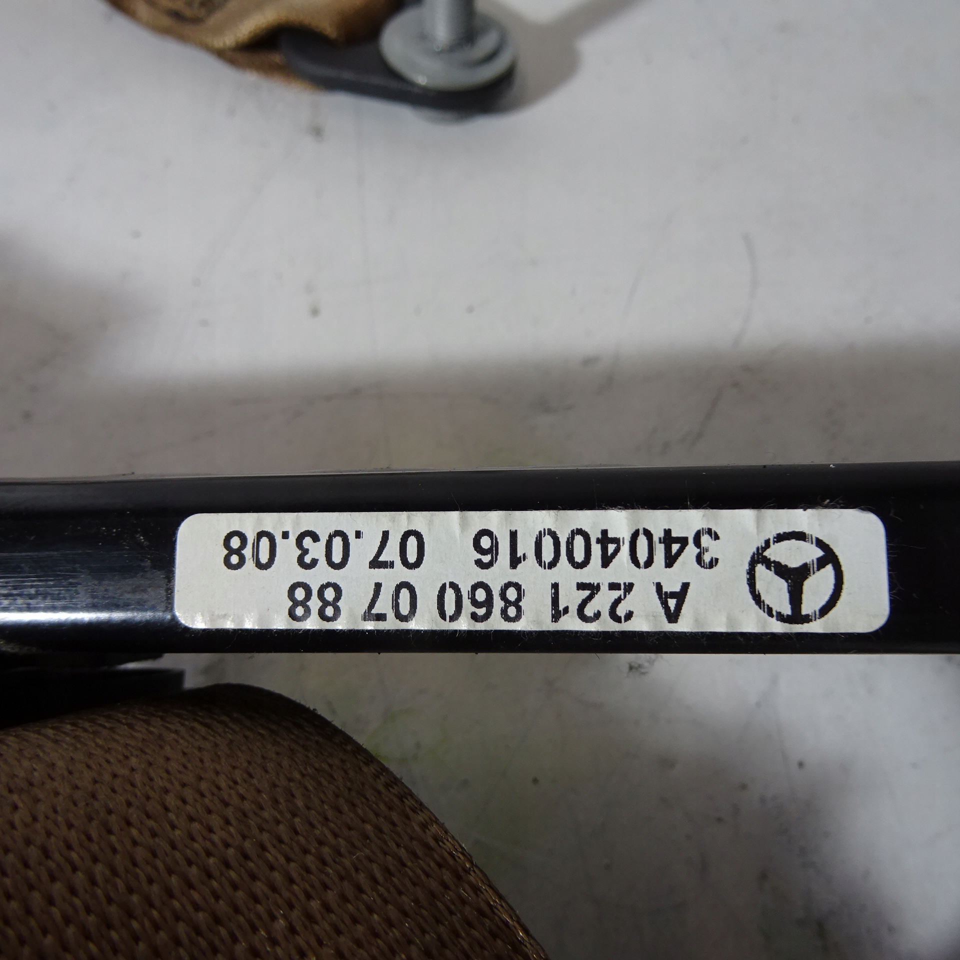 MERCEDES S W221 supports safety left 33043798