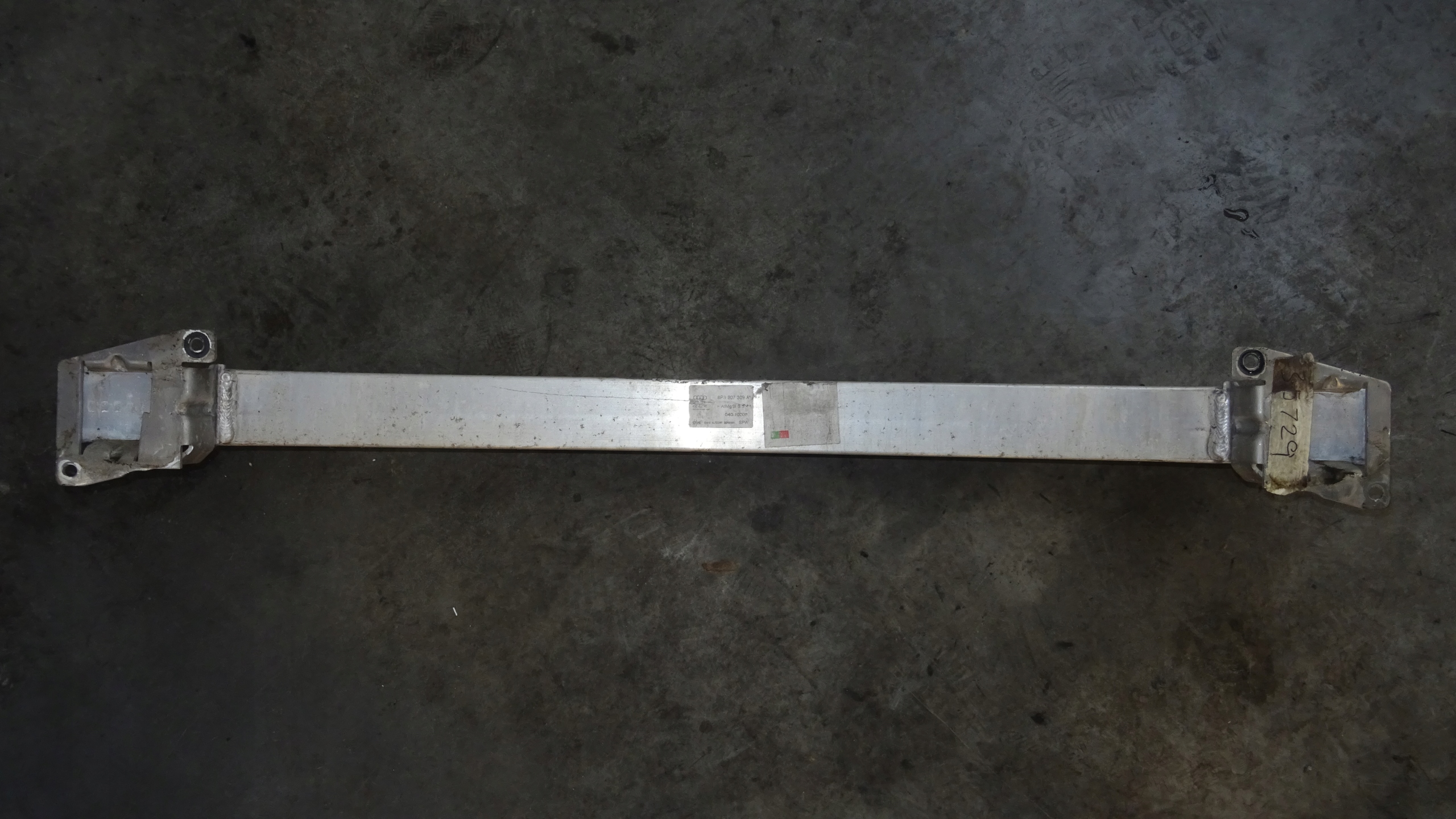 sider below bumper rear part AUDI A3 8P3 3D 8P3807309A