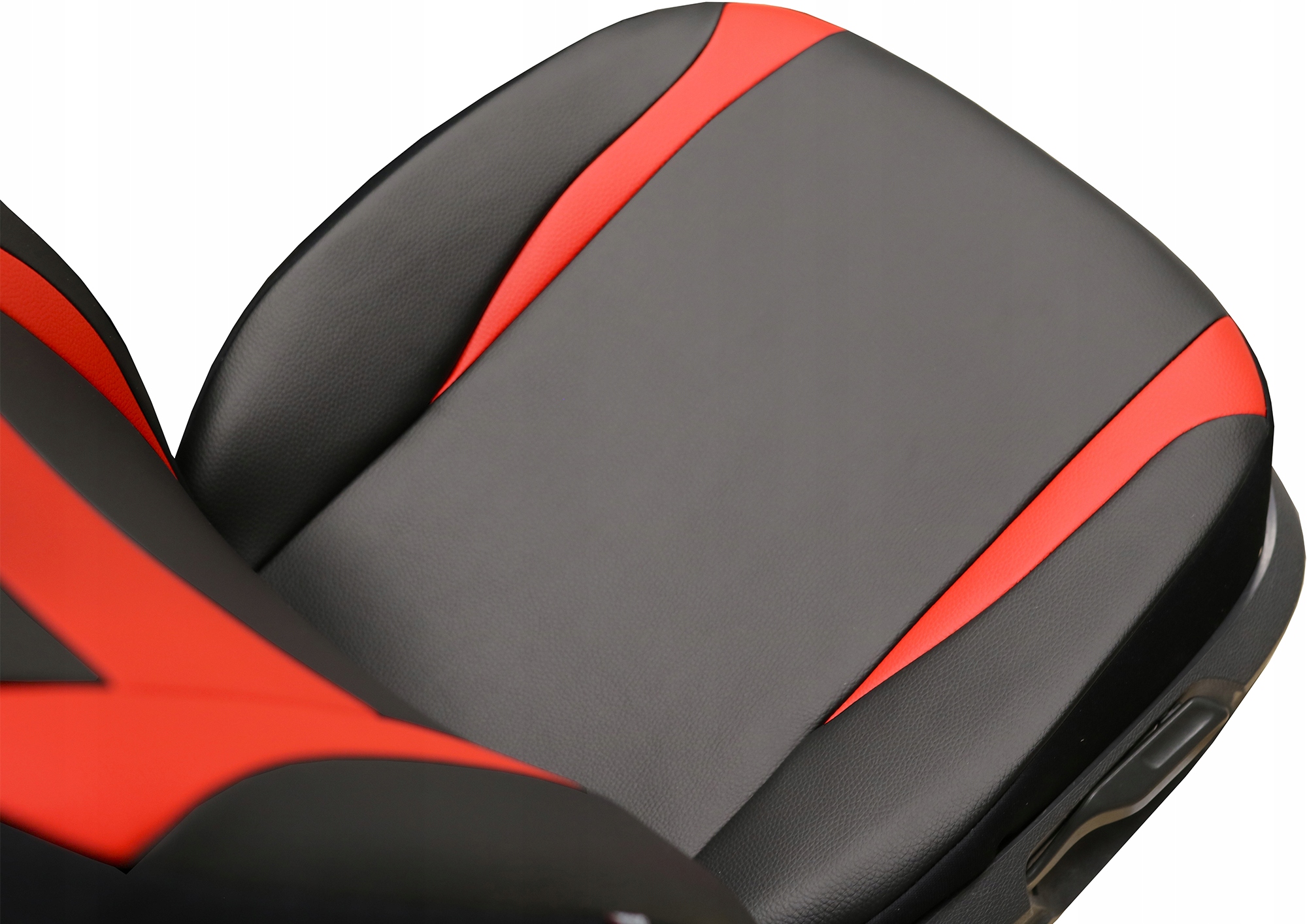 SKÓRZANE POKROWCE NA FOTELE SAMOCHODOWE DESIGN Model Design Leather