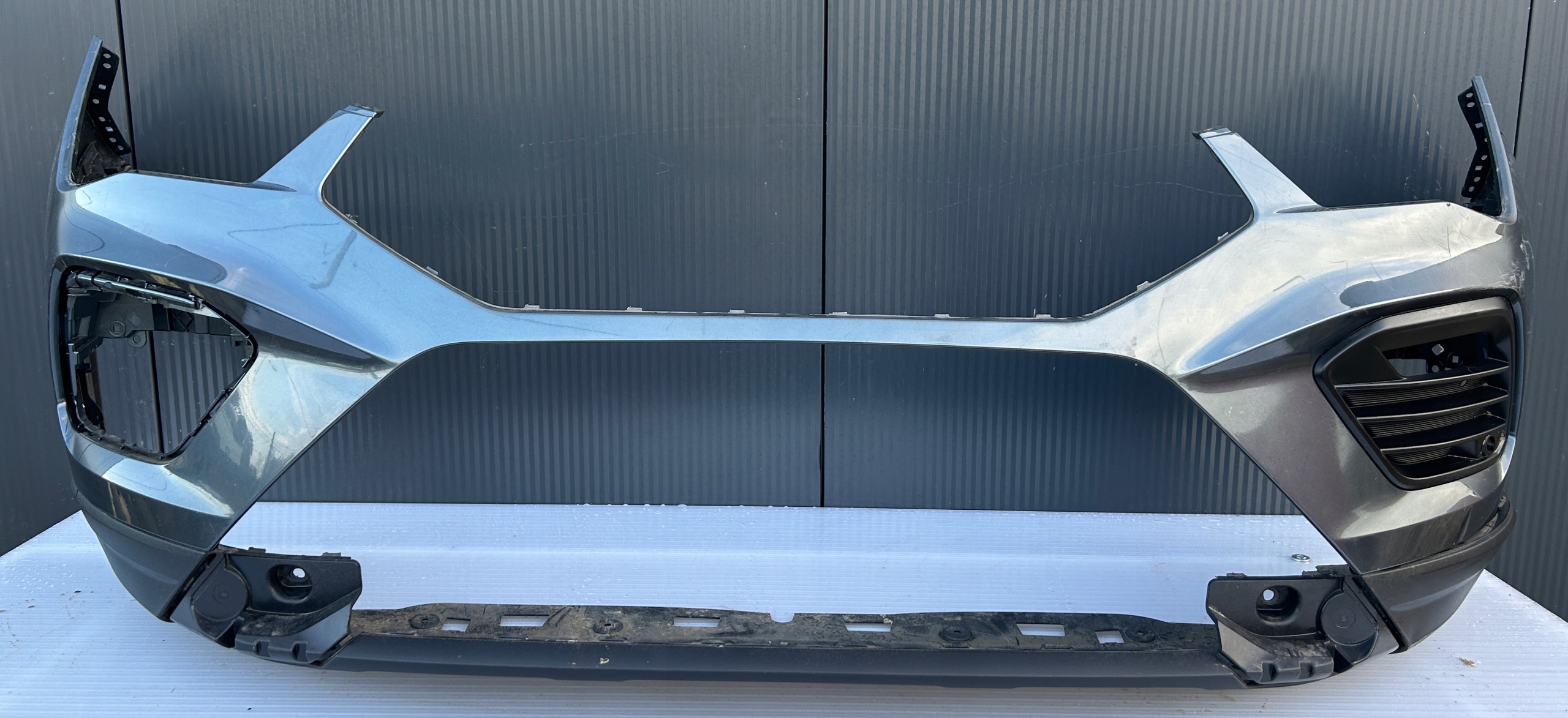 ZDERZAK PRZÓD PRZEDNI SEAT ATECA LIFT 20- PDC