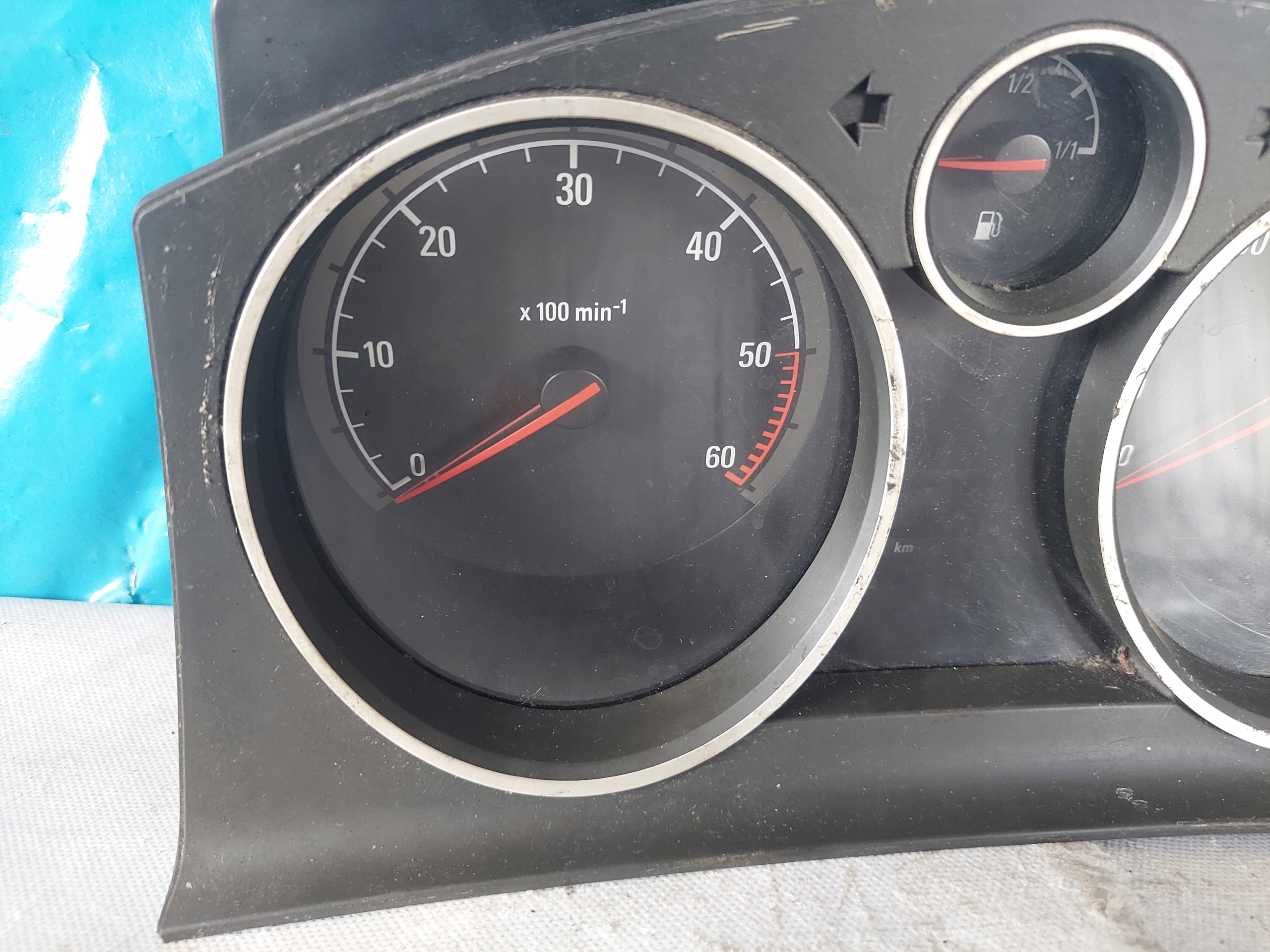 kilometar sat brzinomjer sat ASTRA H 1.7 CDTI 13172012