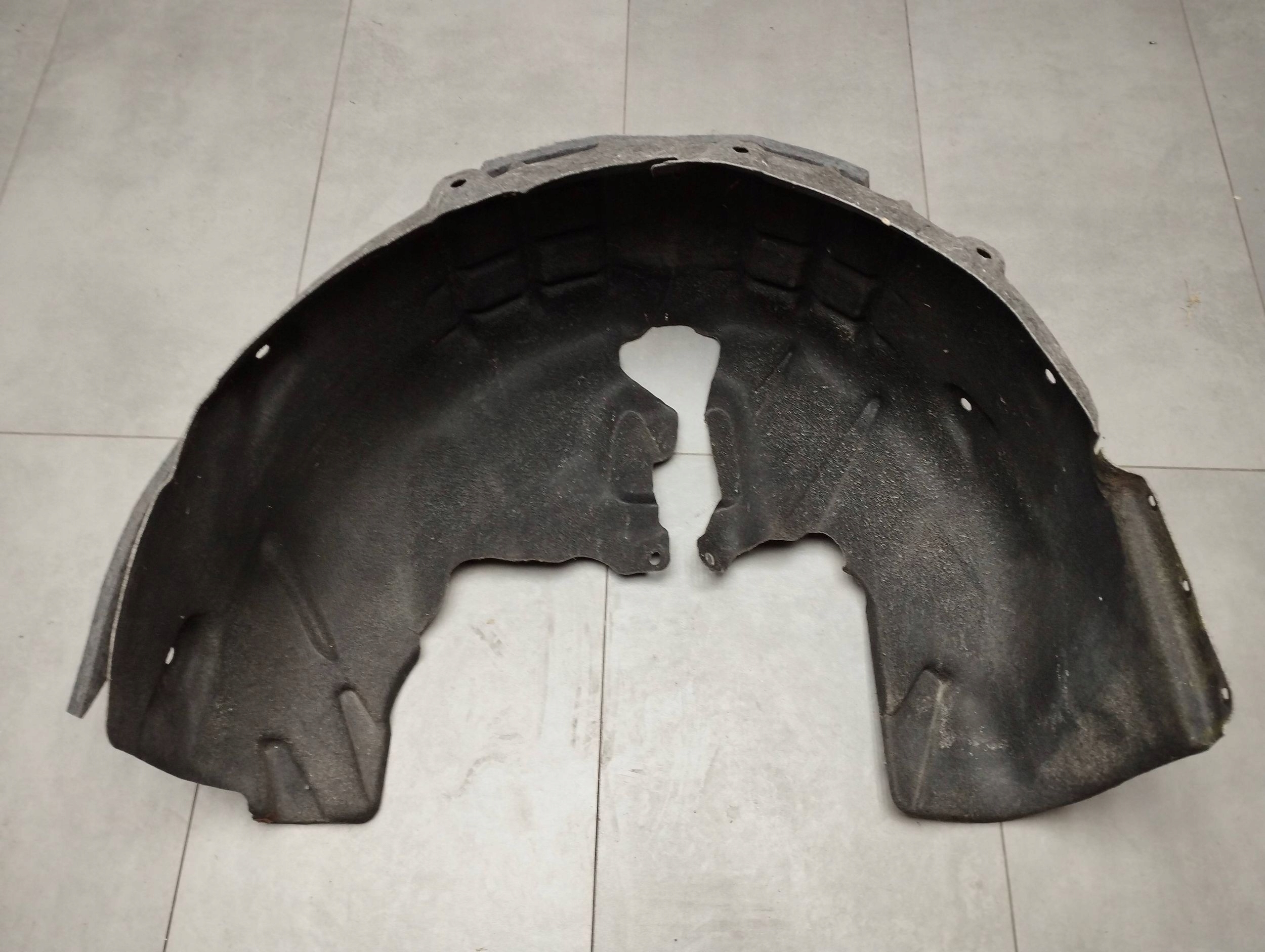 Audi A7 4G 2016 mudguard left rear part 4G8810171C