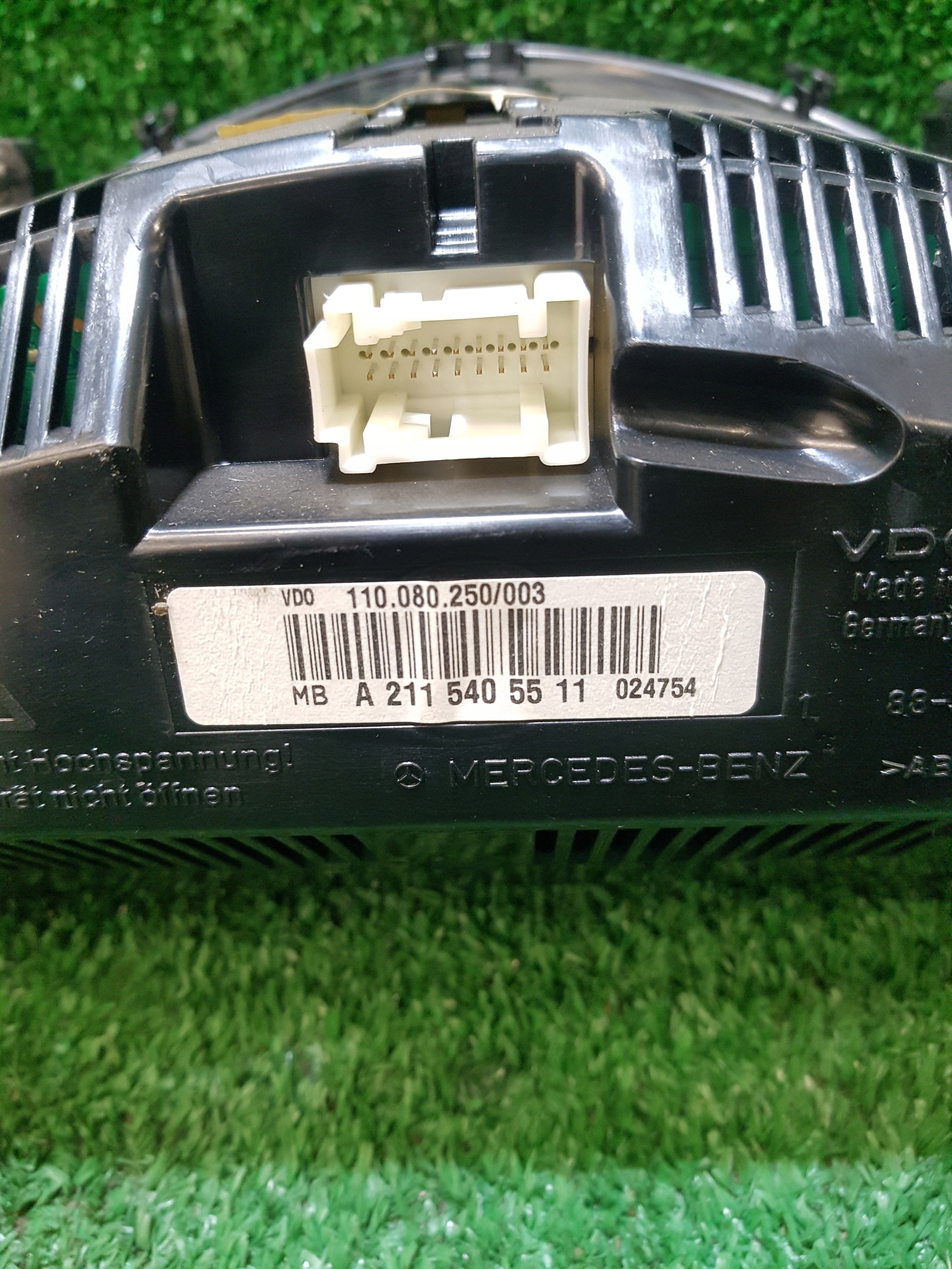 dials dials MERCEDES-BENZ E-KLASA W211 A2115405511