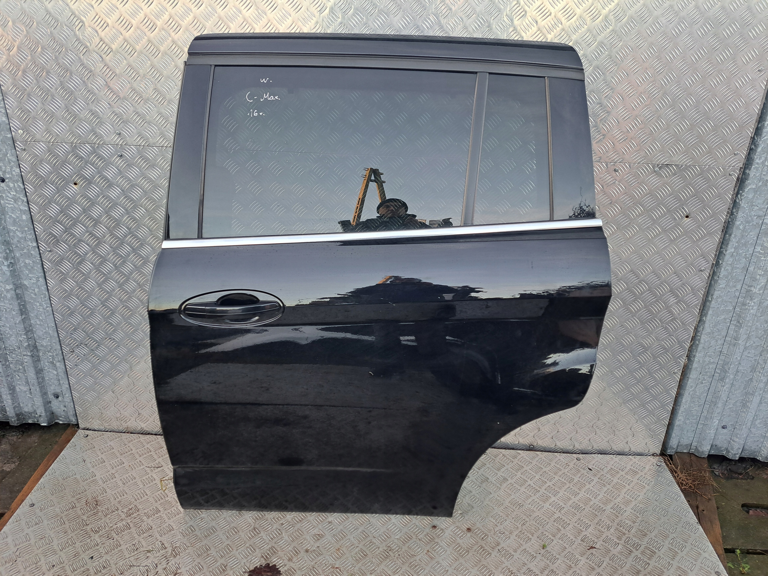 FORD GRAND C-MAX LIFT 2016 R DRZWI LEWE TYŁ Numer katalogowy części PE1C1-U24631