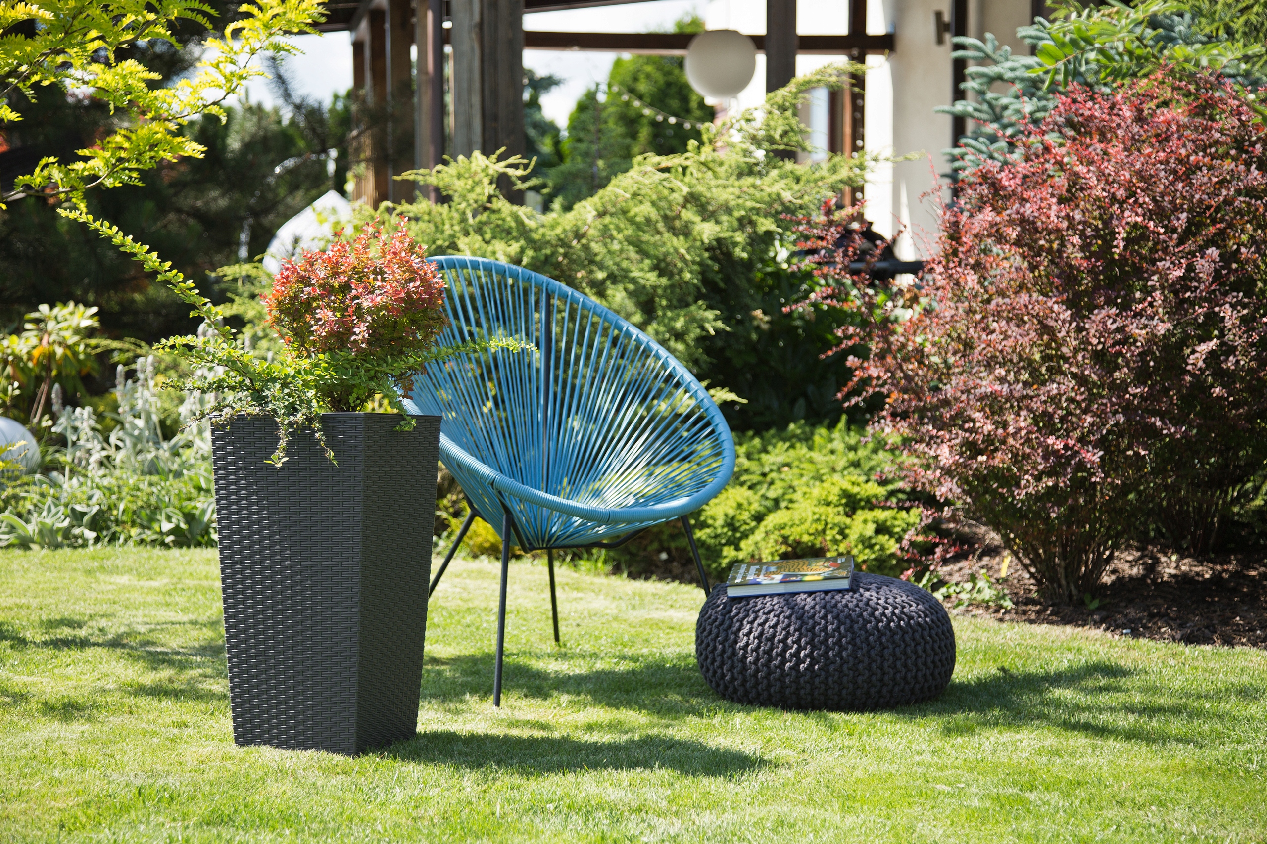 Doniczka FINEZJA RATTAN 25x25cm kol. GRAFITOWY Kształt kwadratowy