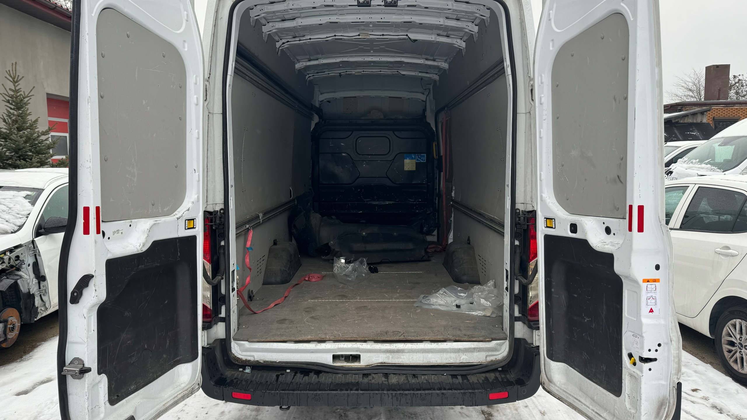 FORD TRANSIT MK8 ZABUDOWA PAKI OSŁONA BAGAŻNIKA BOCZKI 2019 2020 2022 2023