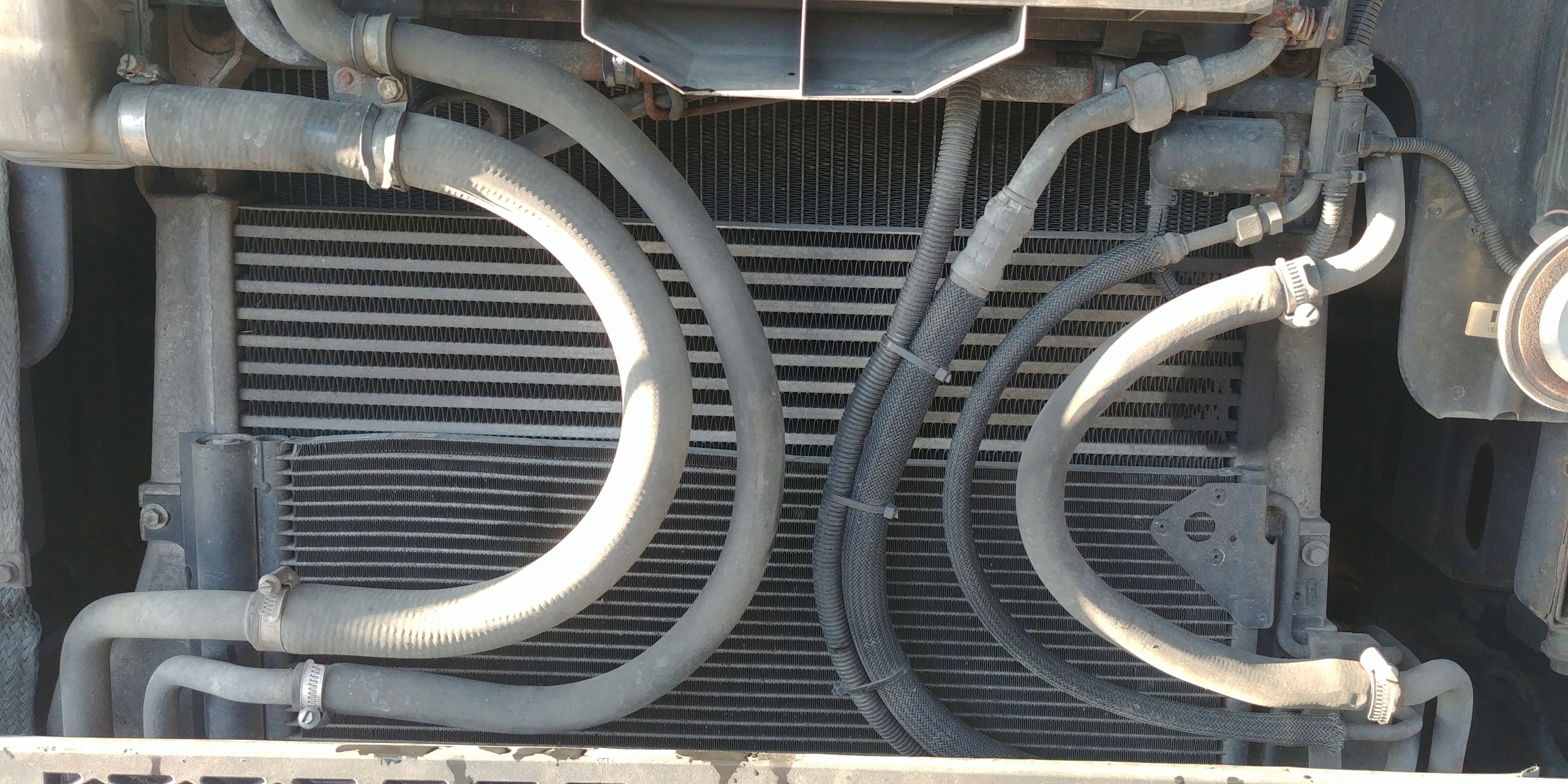 KOMPLET radiatore IVECO STRALIS CURSOR 13 560 ES