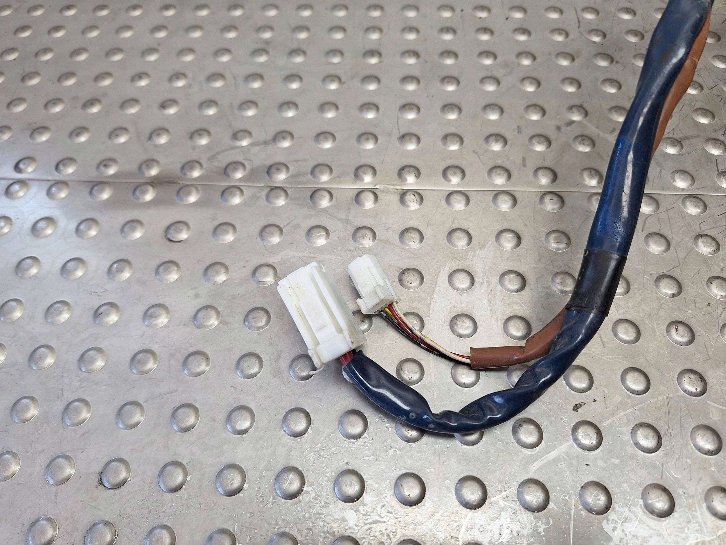 control electrics TOYOTA YARIS II 45200-0D100 06-11 EUROPA