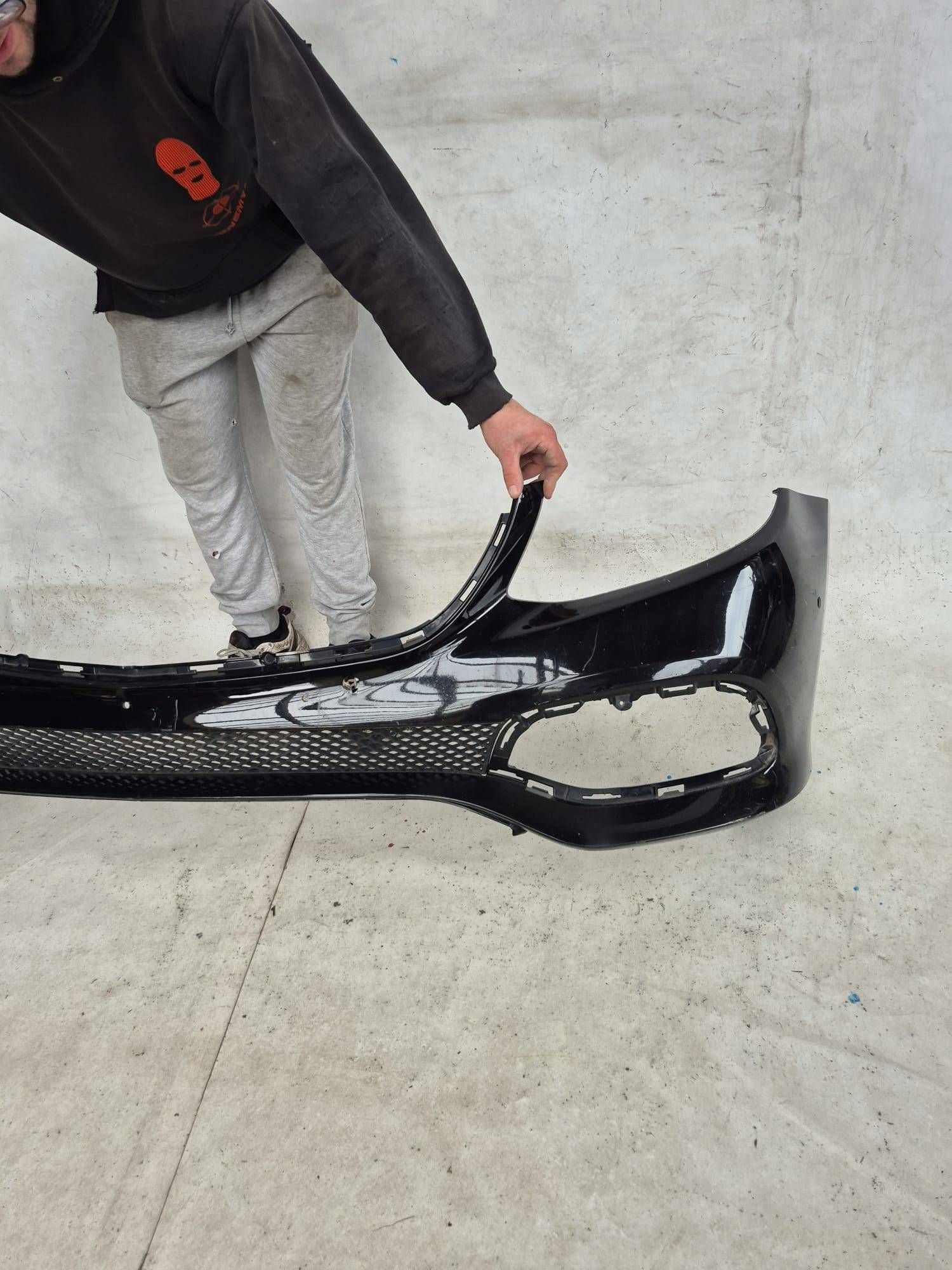MERCEDES E-KLASA W213 CLASSIC TAXI 16- bumper front front PDC