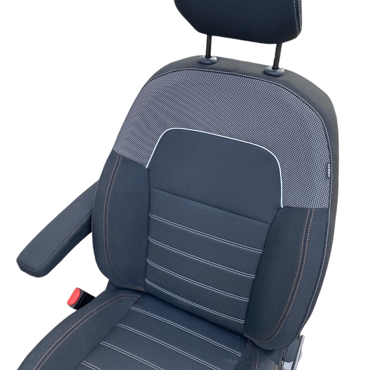 кресла диван Салон средний Dacia SANDERO III