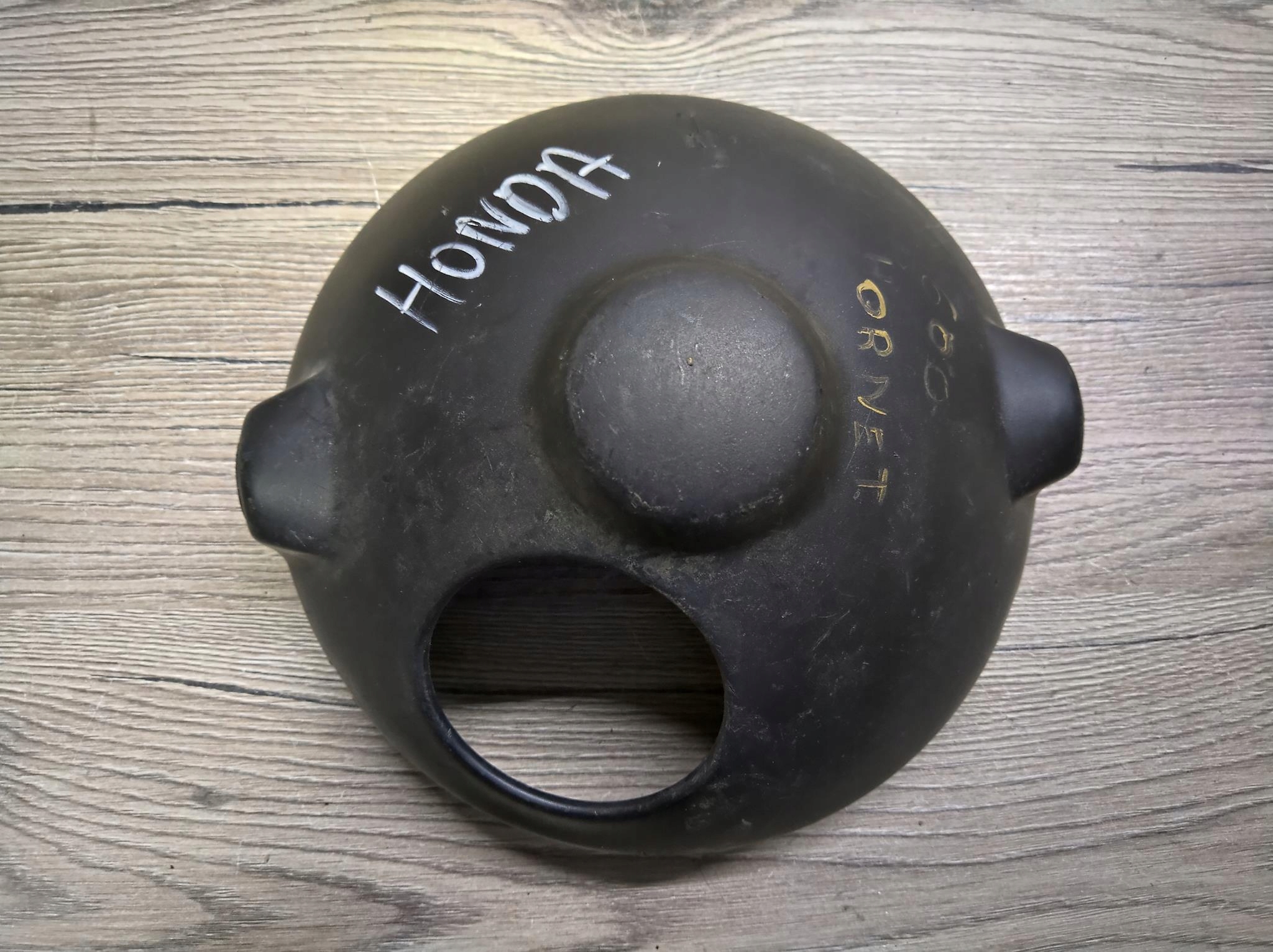 HONDA CB600 HORNET OBUDOWA OSŁONA REFLEKTORA LAMPY