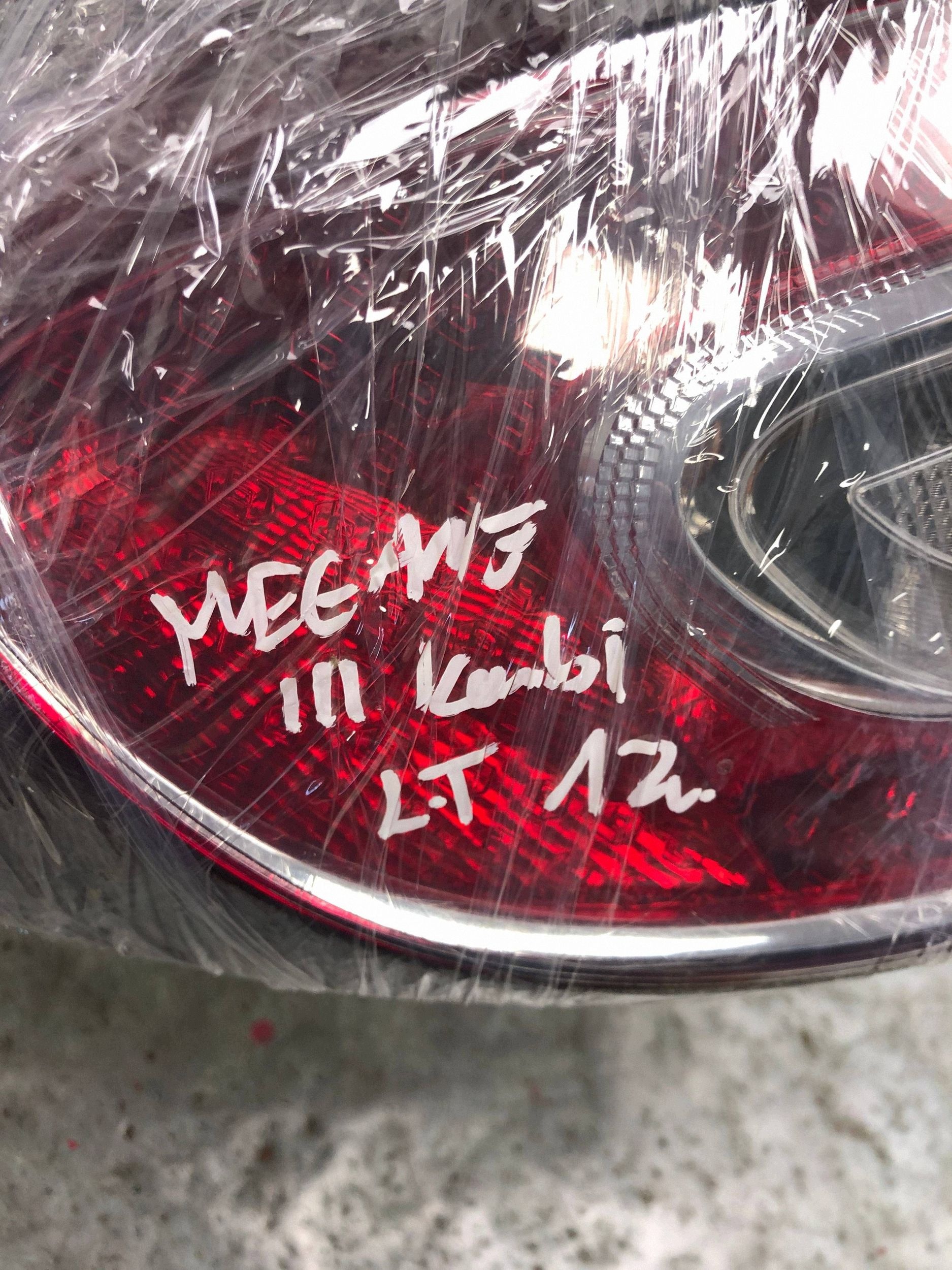 light left rear part RENAULT MEGANE III KOMBI 265550010R