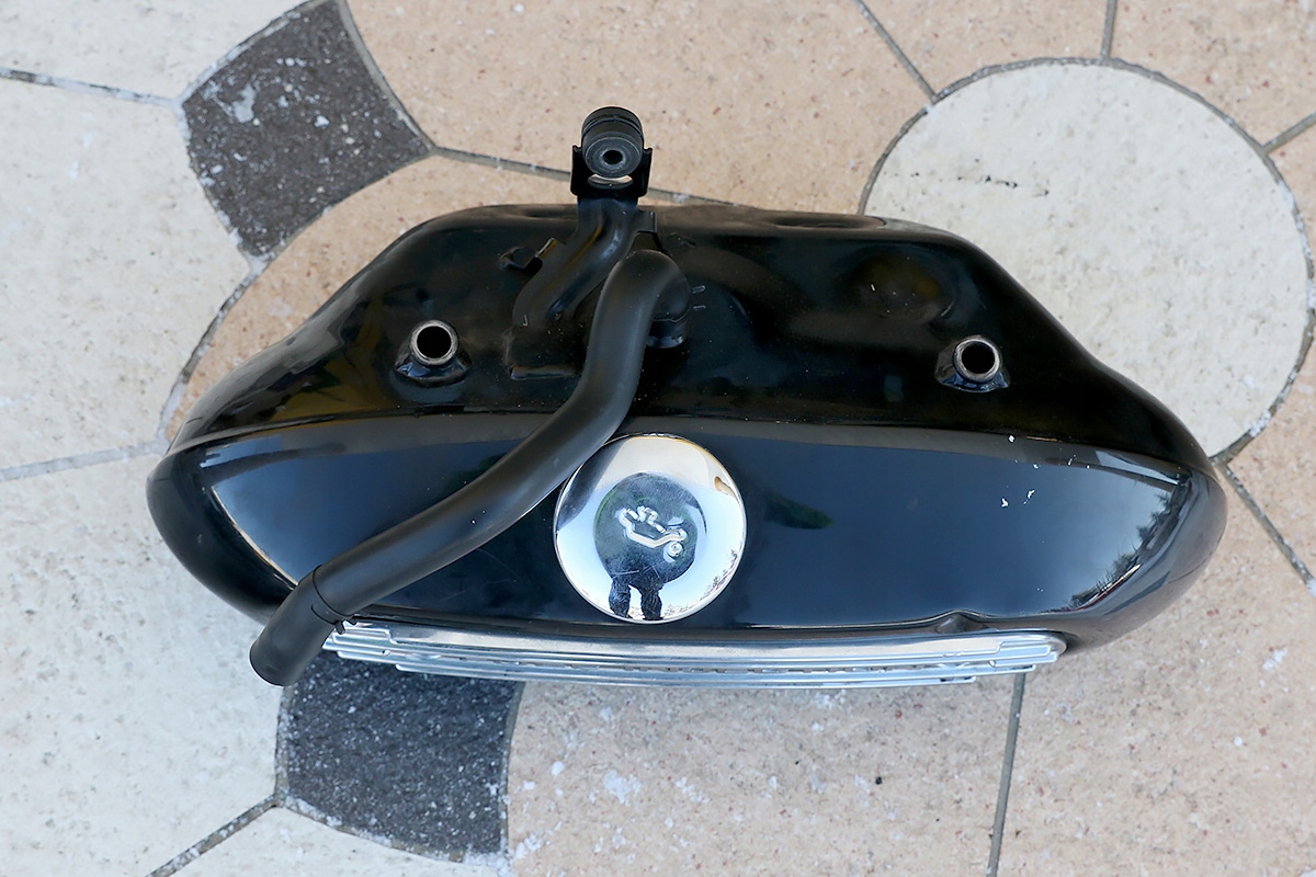 Zbiornik oleju Triumph Rocket III Classic Producent Triumph OE