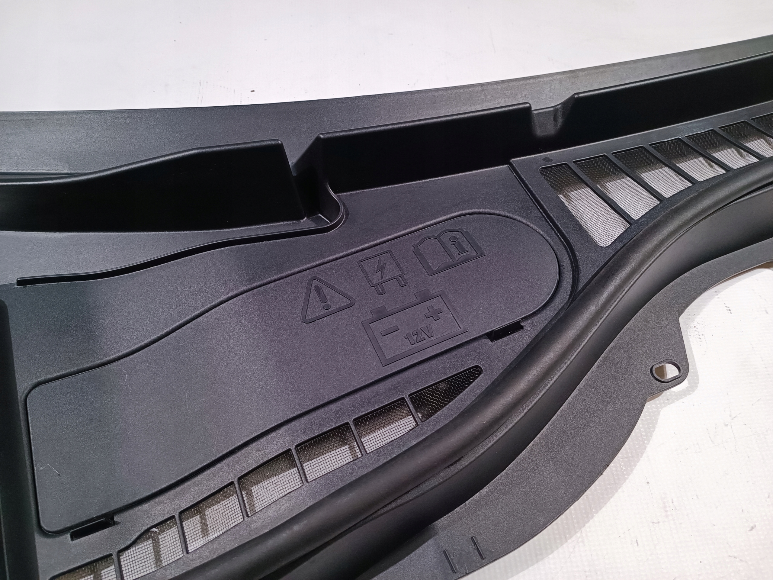 torpedo right Ford Explorer VI 2020