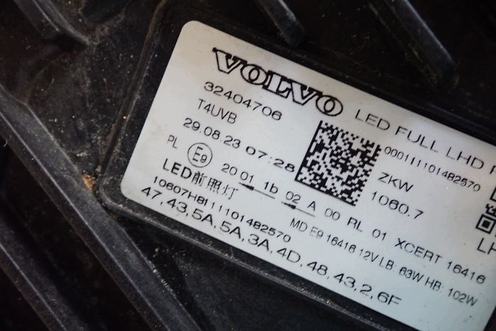 VOLVO XC60 II FULL LED LIFT 21- reflektor right light right 32404706