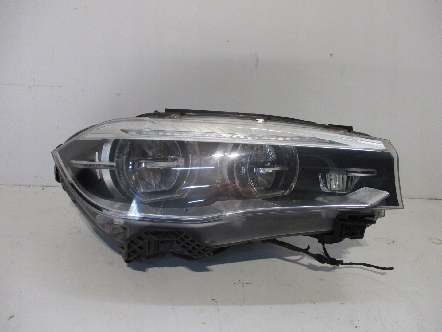 Lampa FULL LED BMW X5 X6 F15 F16 7416314 PRAWA