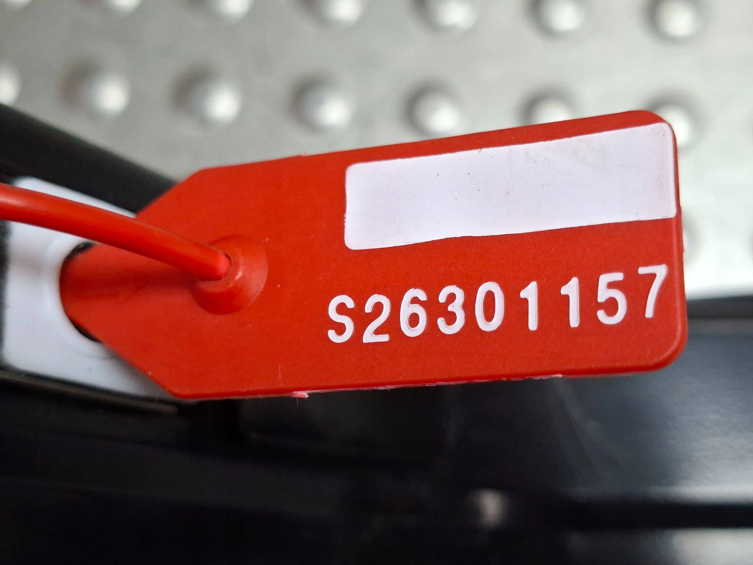 PROWADNICA links Tür gleitende 93867642 RENAULT TRAFIC III 2014