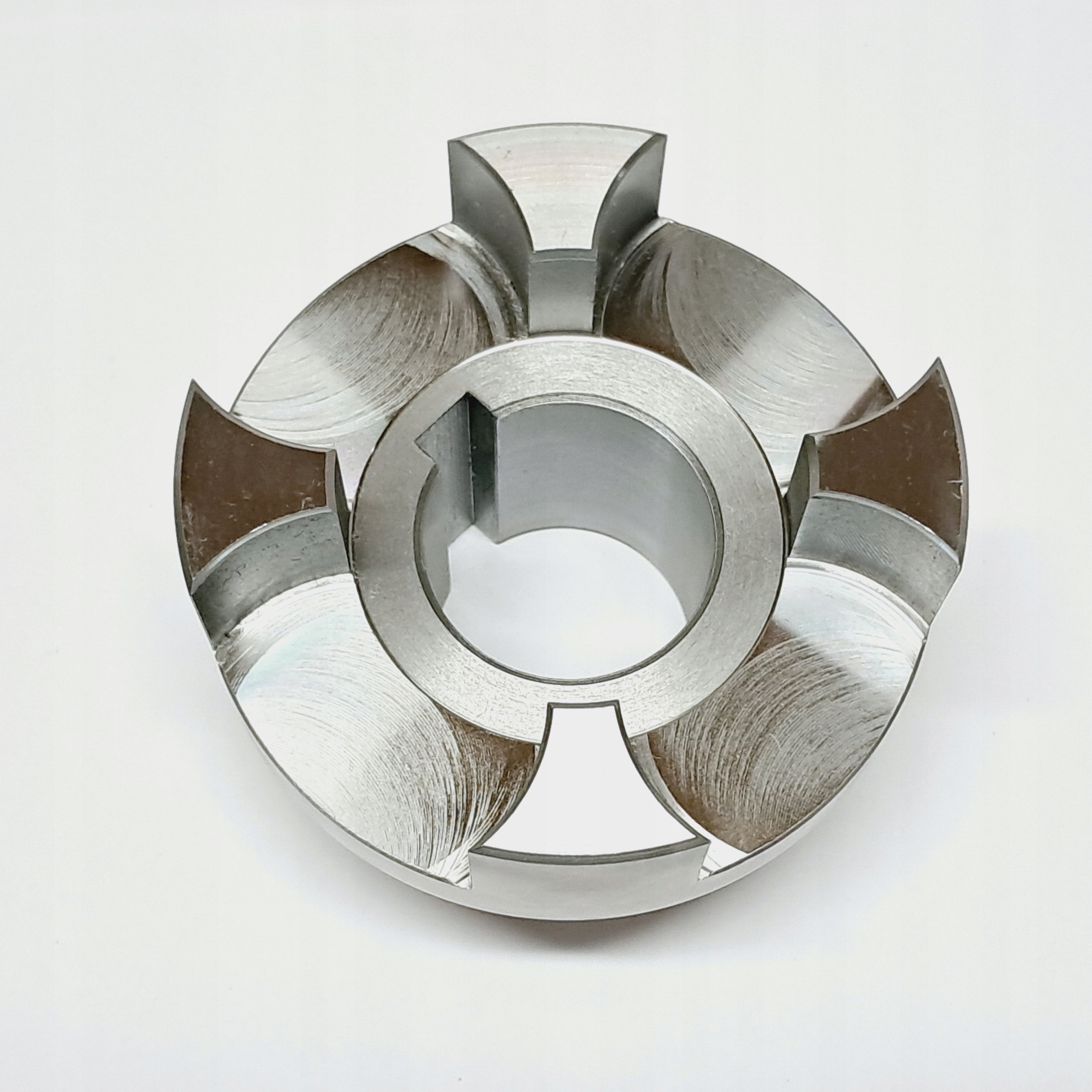 Spojka průměru 95 mm s otvorem fi38 w10 polovina fi95 L126