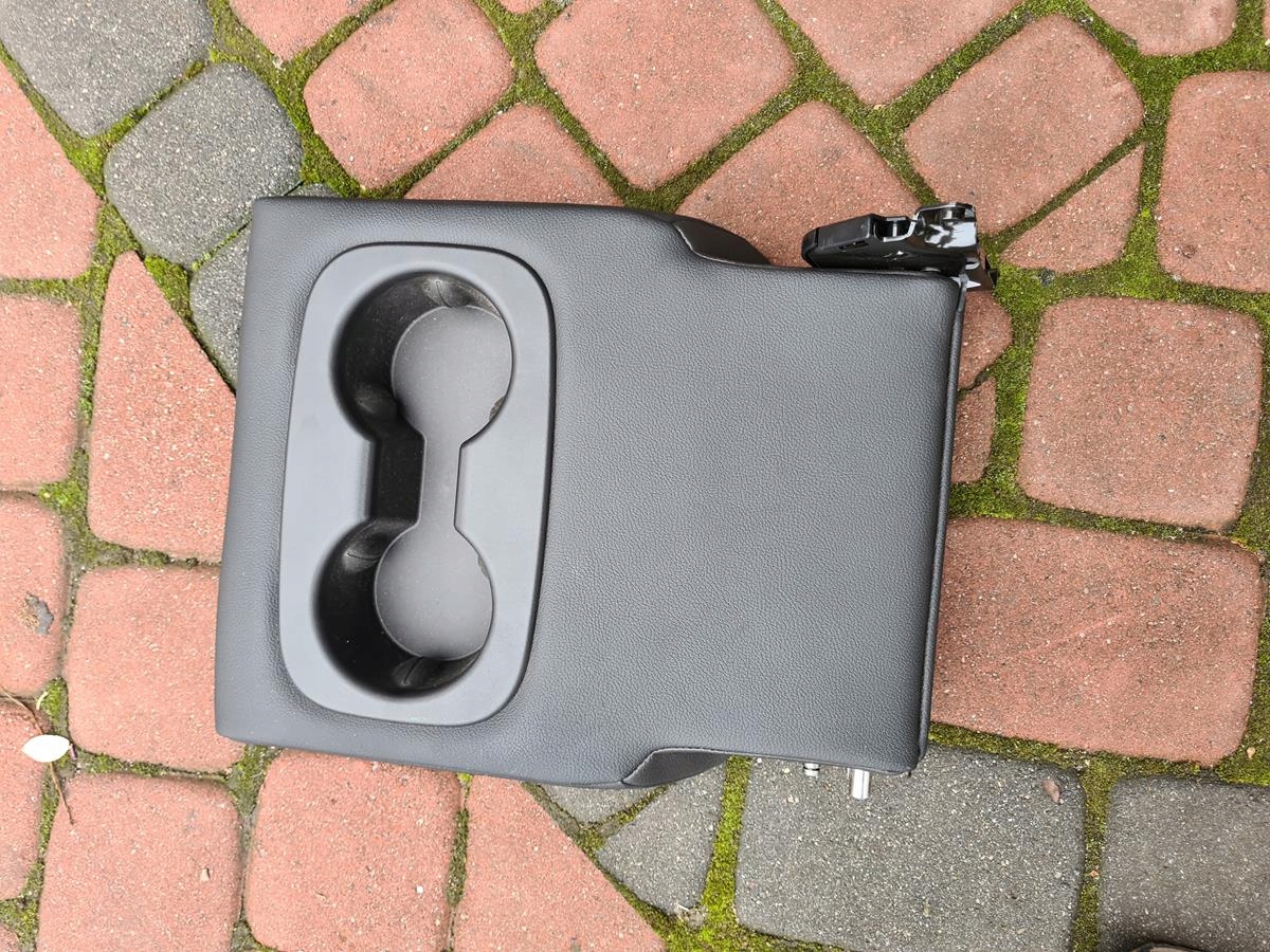 armrest rear part rear central Opel Insignia B