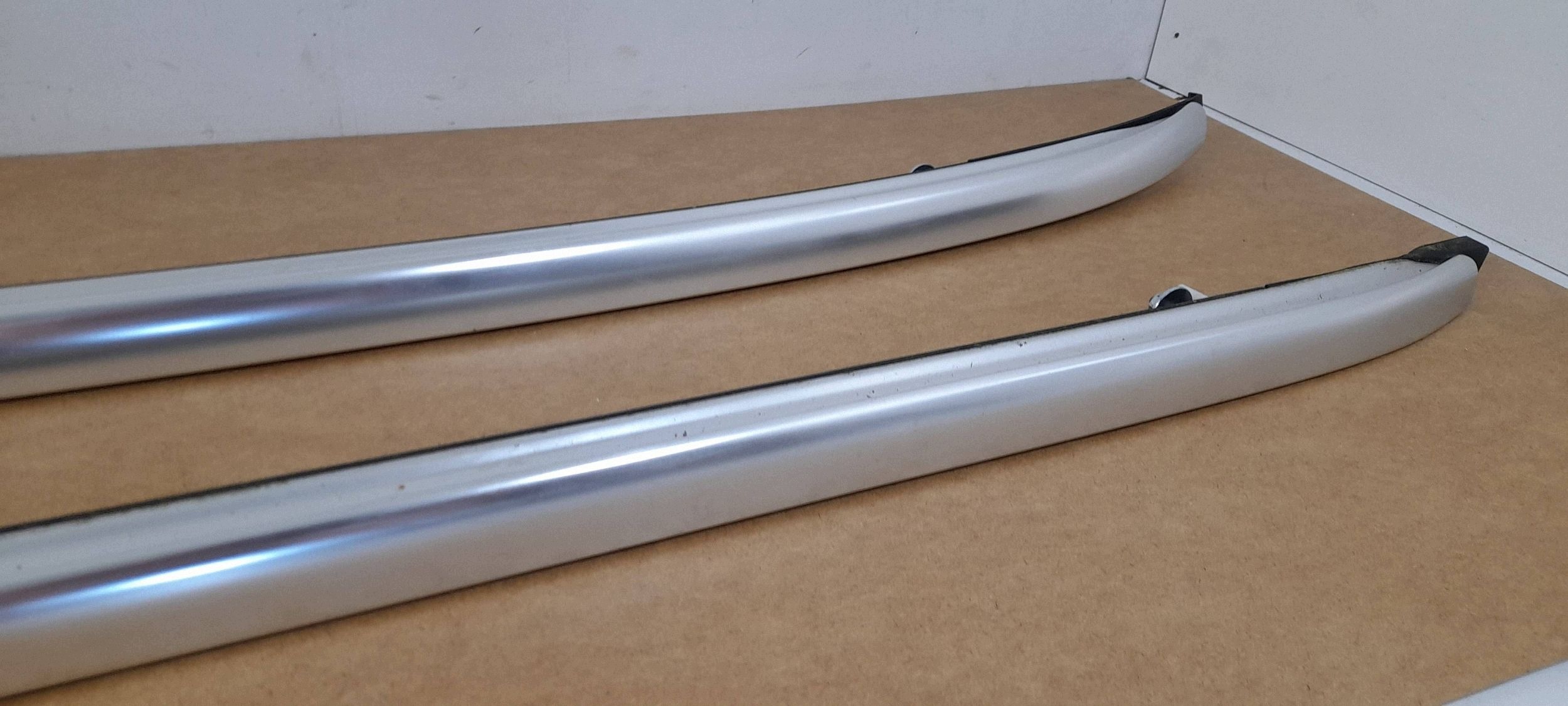 Toyota Corolla E21 Kombi Dachreling dach 774339450 (RE2)