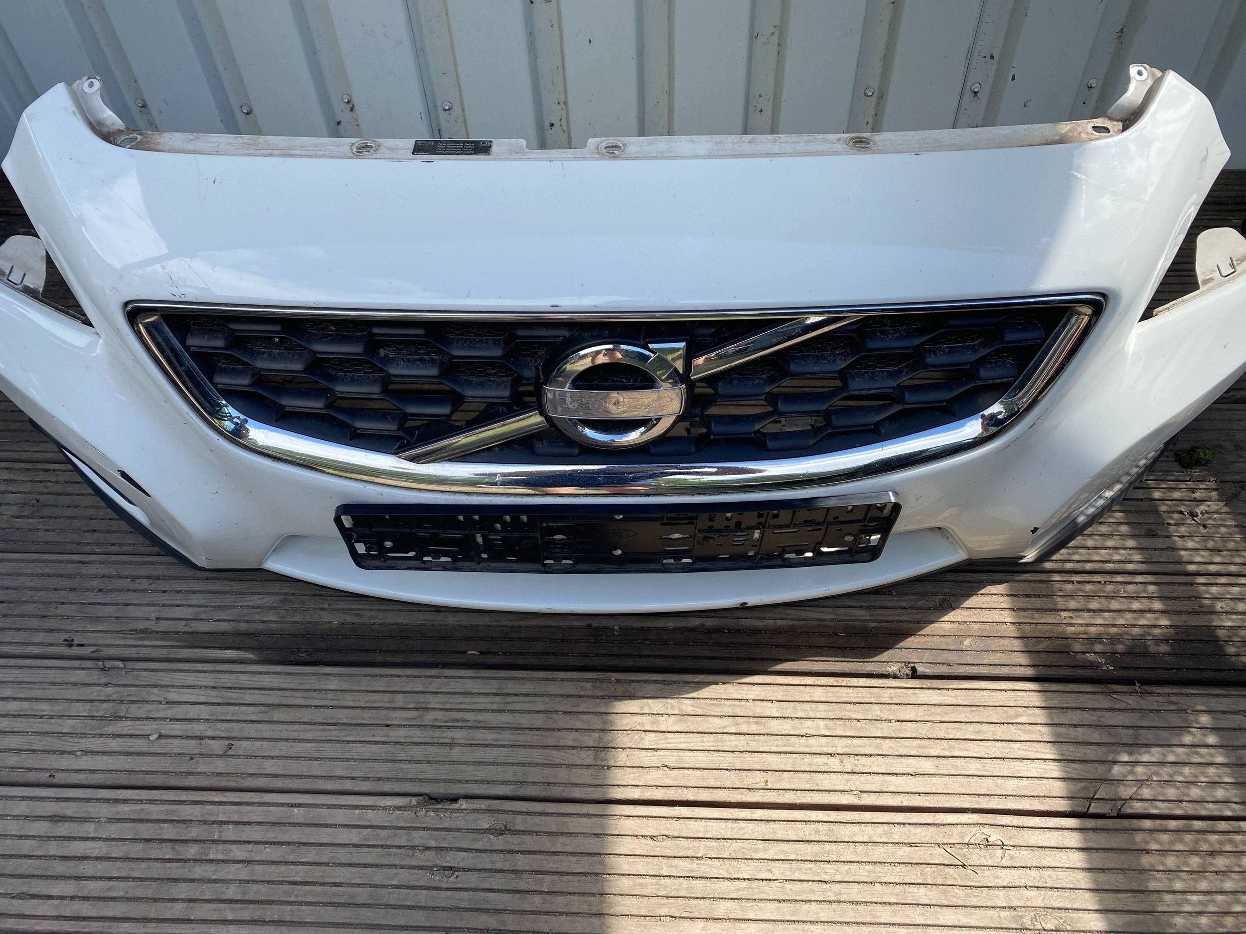 VOLVO C30 LIFT R-design complete bumper front front fog light BIALY