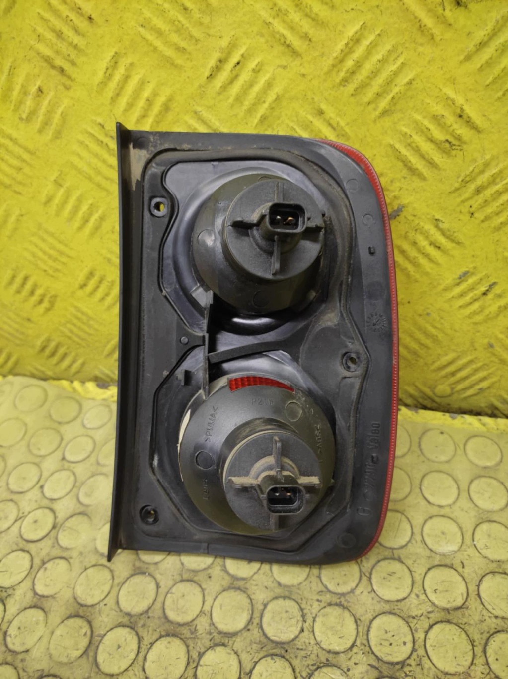 LAND ROVER FREELANDER light left rear part