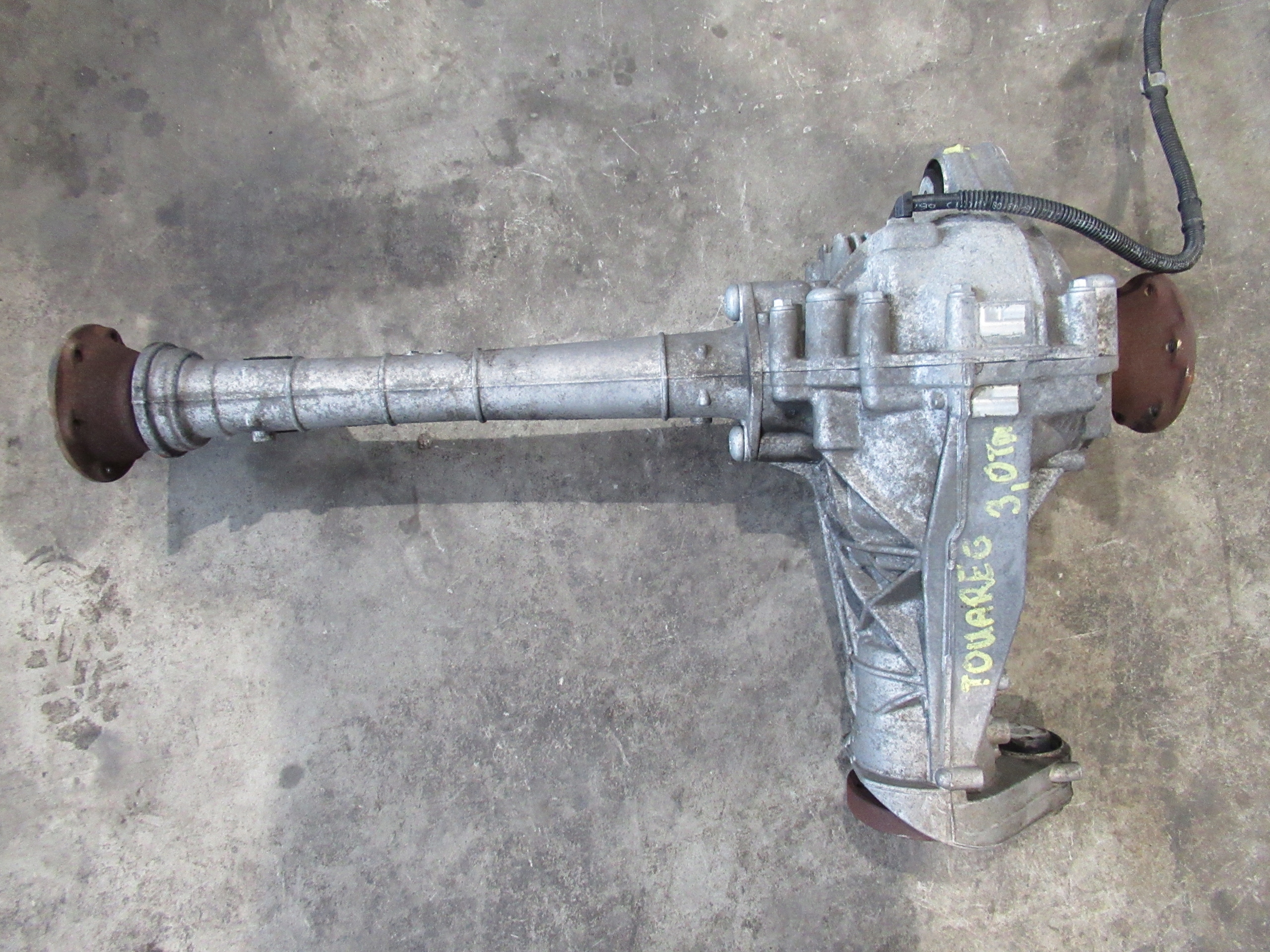 AUDI Q7 VW TOUAREG 3.0 TDI differential diff front JTG