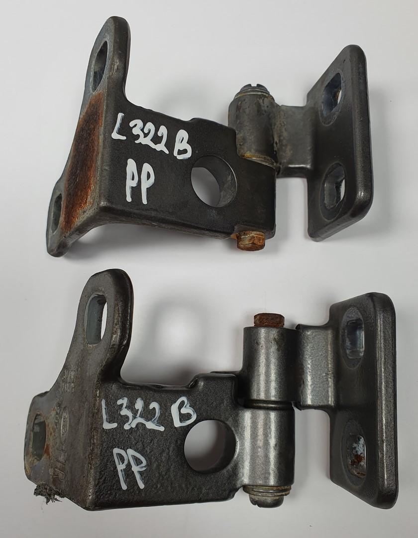 ZAWIASY DRZWI PRAWY PRZÓD RANGE ROVER III L322 PARA