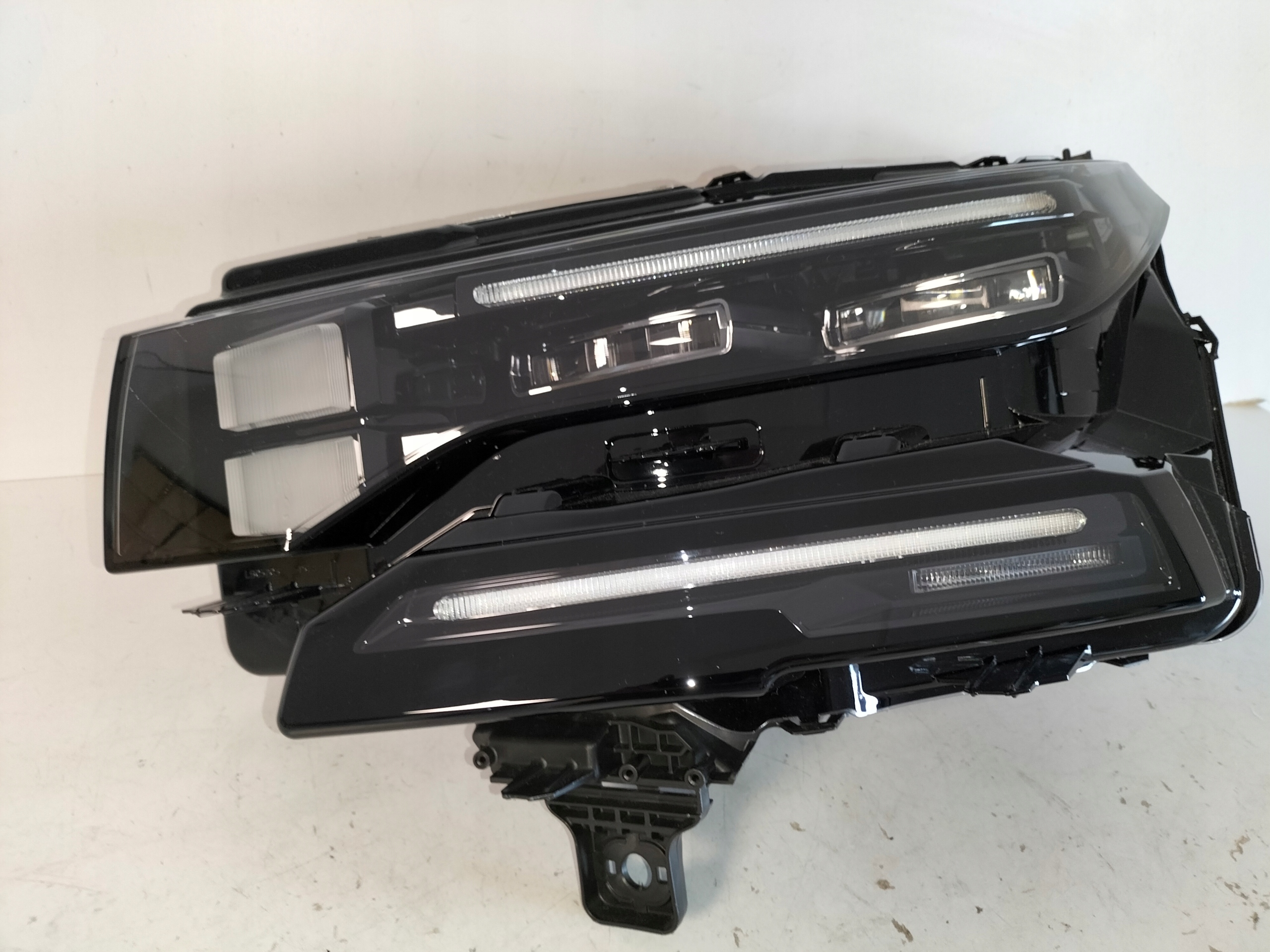 light front reflektor left CITROEN C5 e-C5 AIRCROSS II 25- FULL LED
