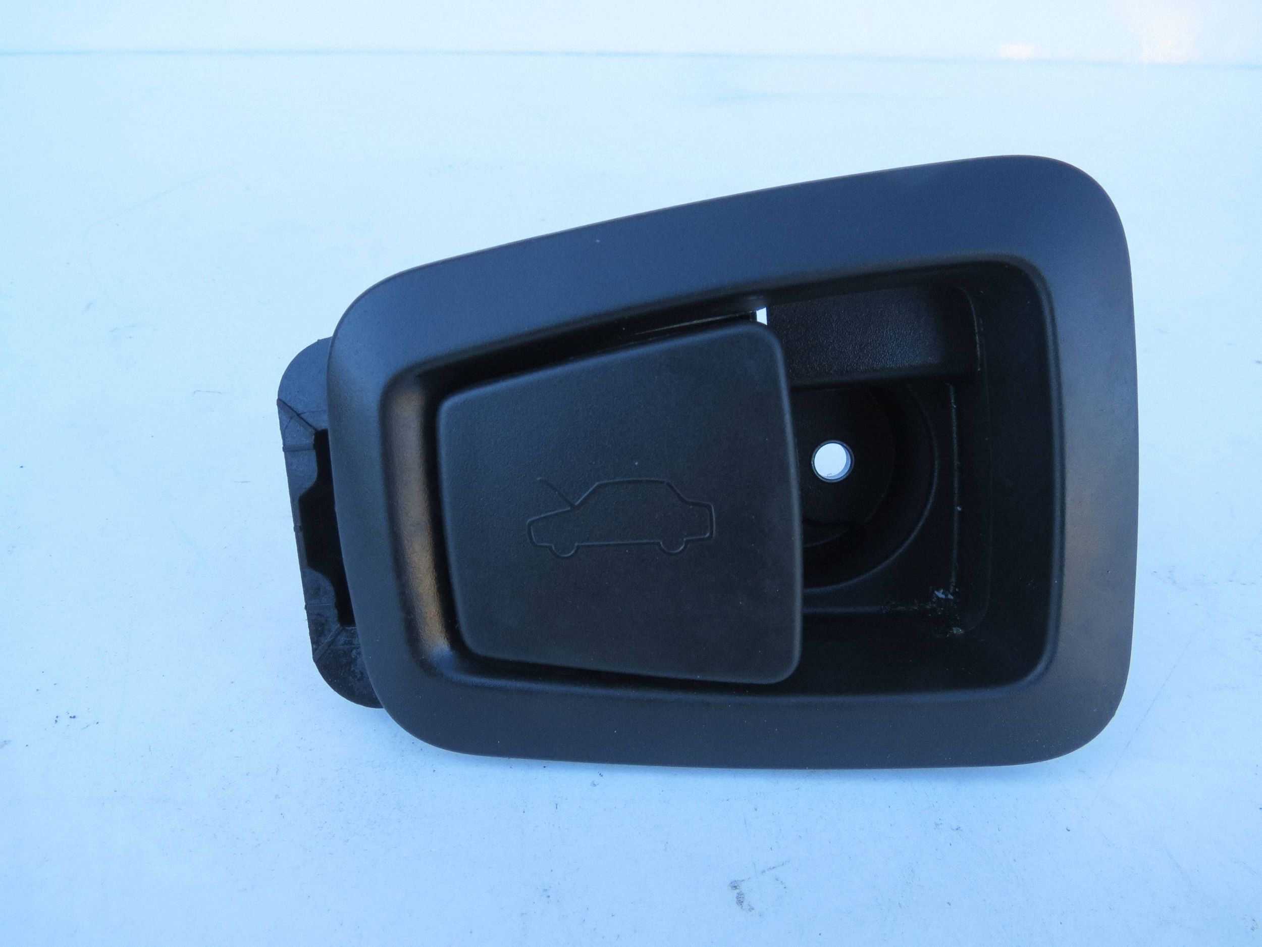 handle bracket OTWIERAWNIA bonnets VOLVO V90 32277309