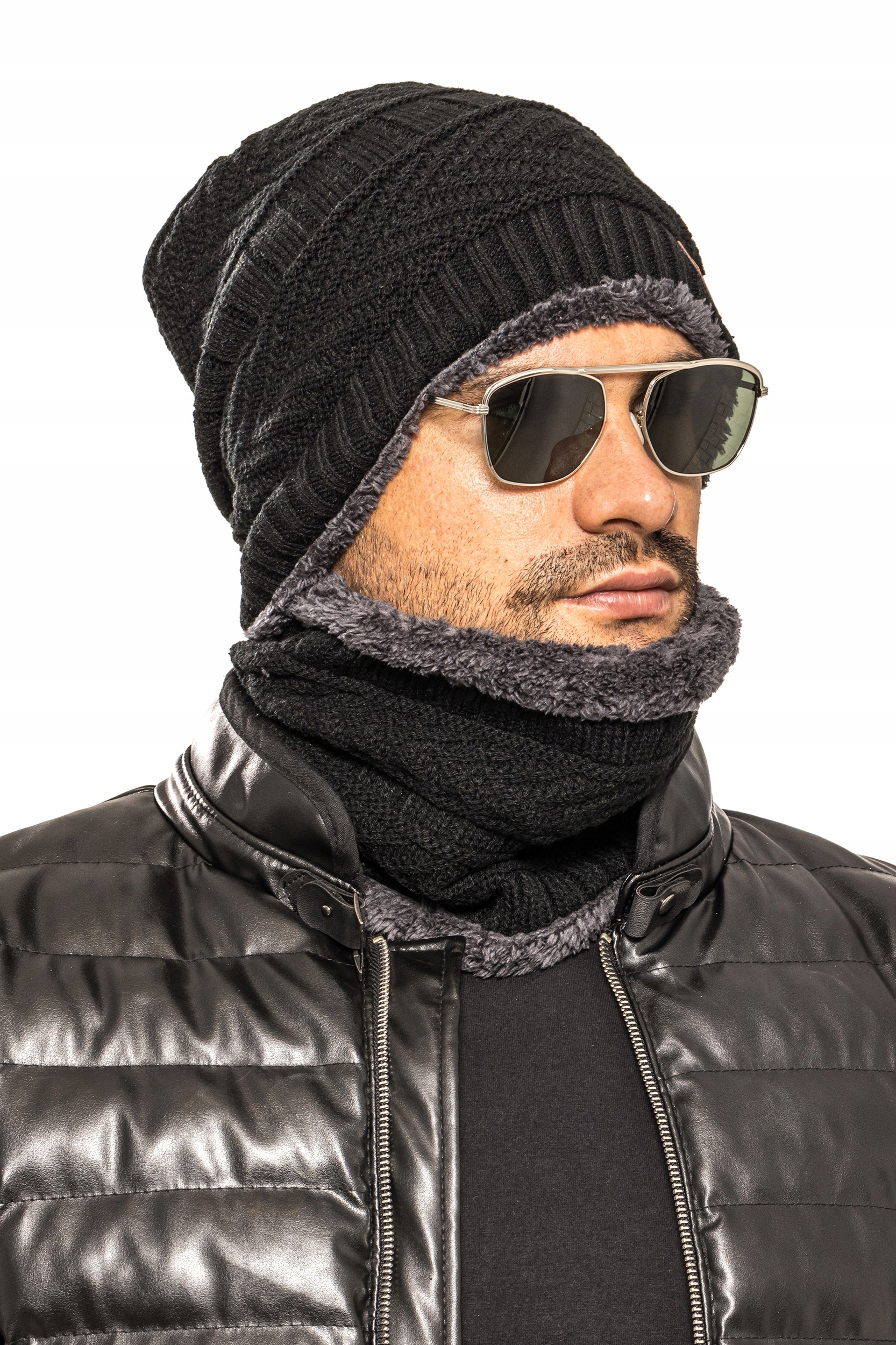 CZAPKA + KOMIN KOMPLET MĘSKI Z FUTERKIEM - CZARNY Rodzaj beanie