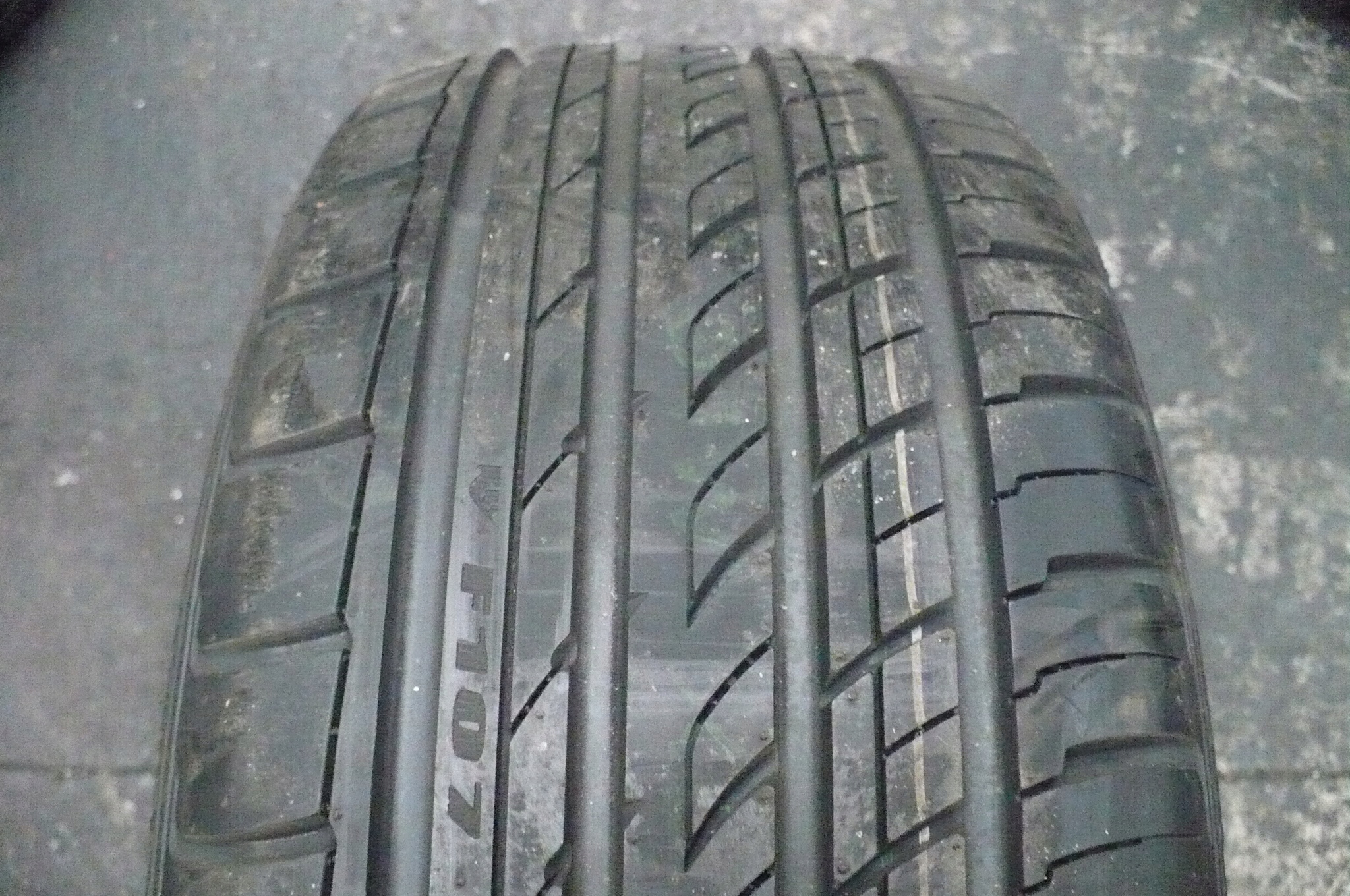 Autogrip F107 215/45R17 Nový 2021