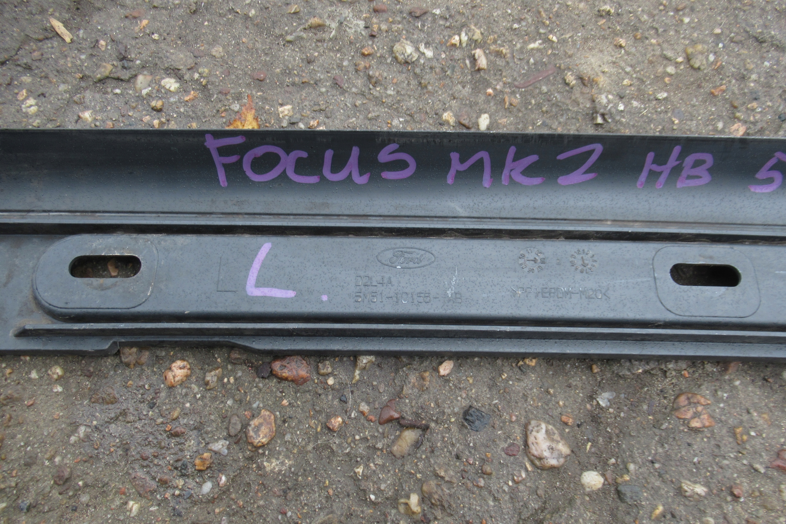 FOCUS MK2 06R LISTWA PROGOWA LEWA Producent części Ford OE