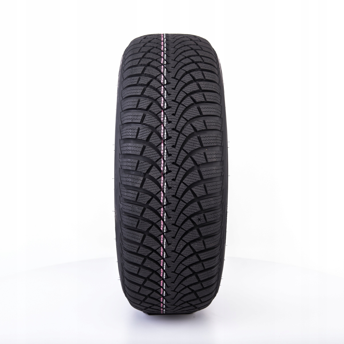 1x Opona zimowa 175/60R15 Goodyear UG 9+ 81T Liczba opon w ofercie 1 szt.