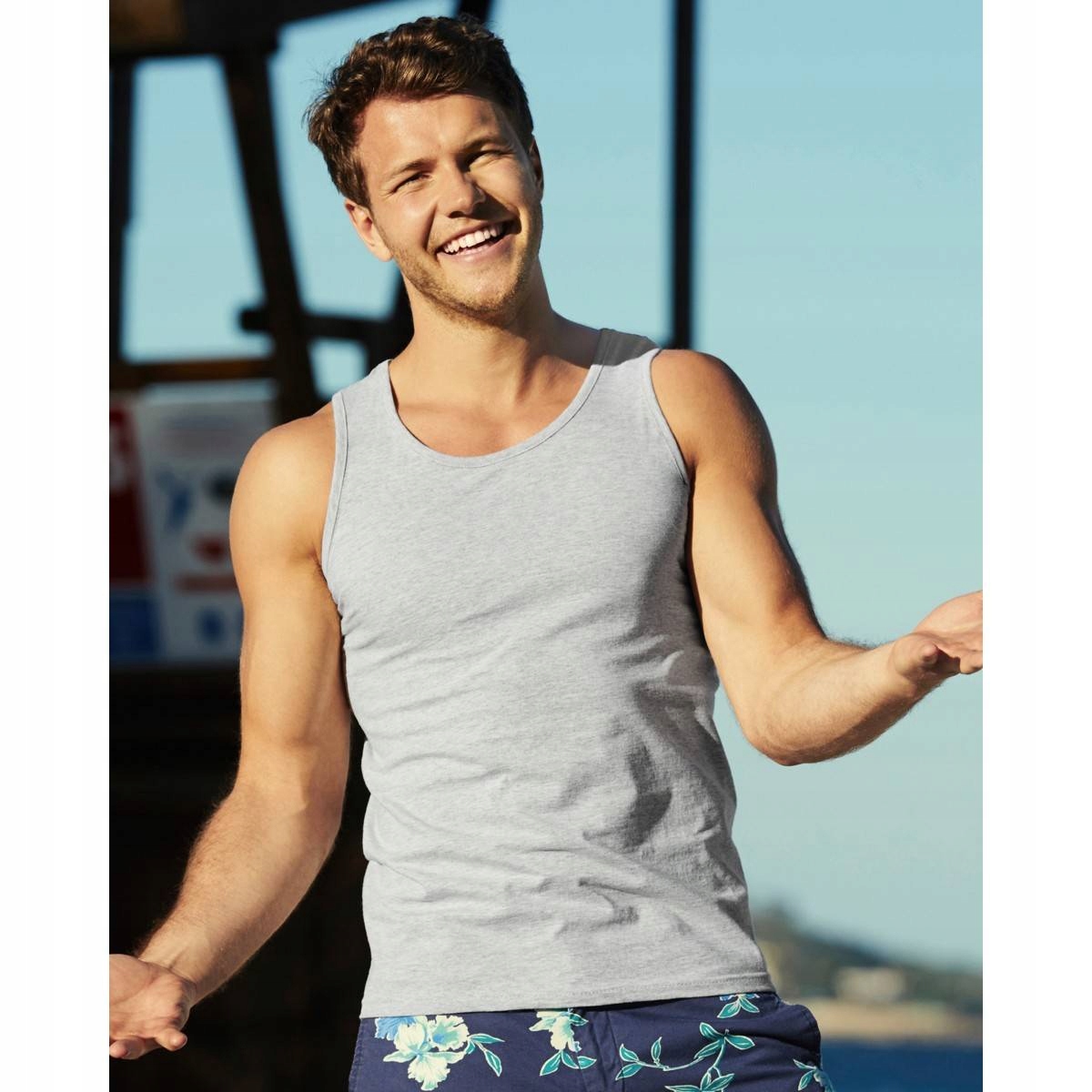 FRUIT OF THE LOOM KOSZULKA NA RAMIĄCZKACH Blue S Dekolt okrągły