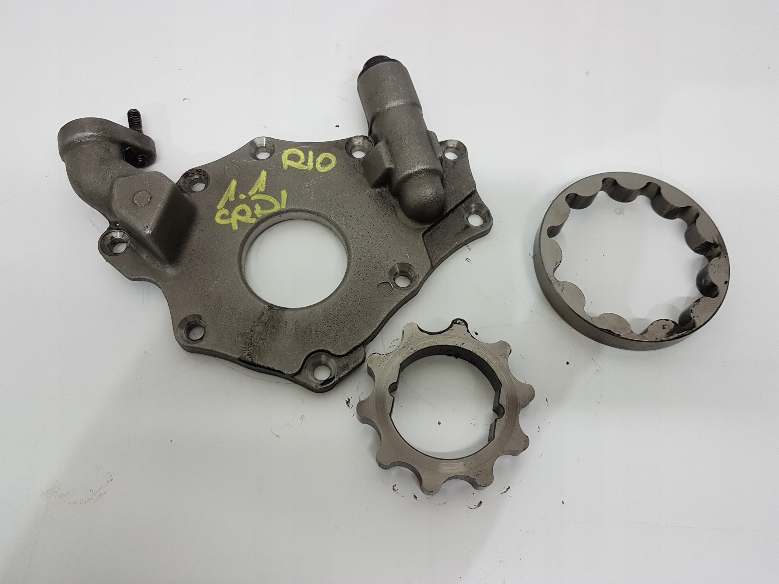 KIA RIO III IV 1.1 CRDI МАСЛЯНЫЙ НАСОС 2011-