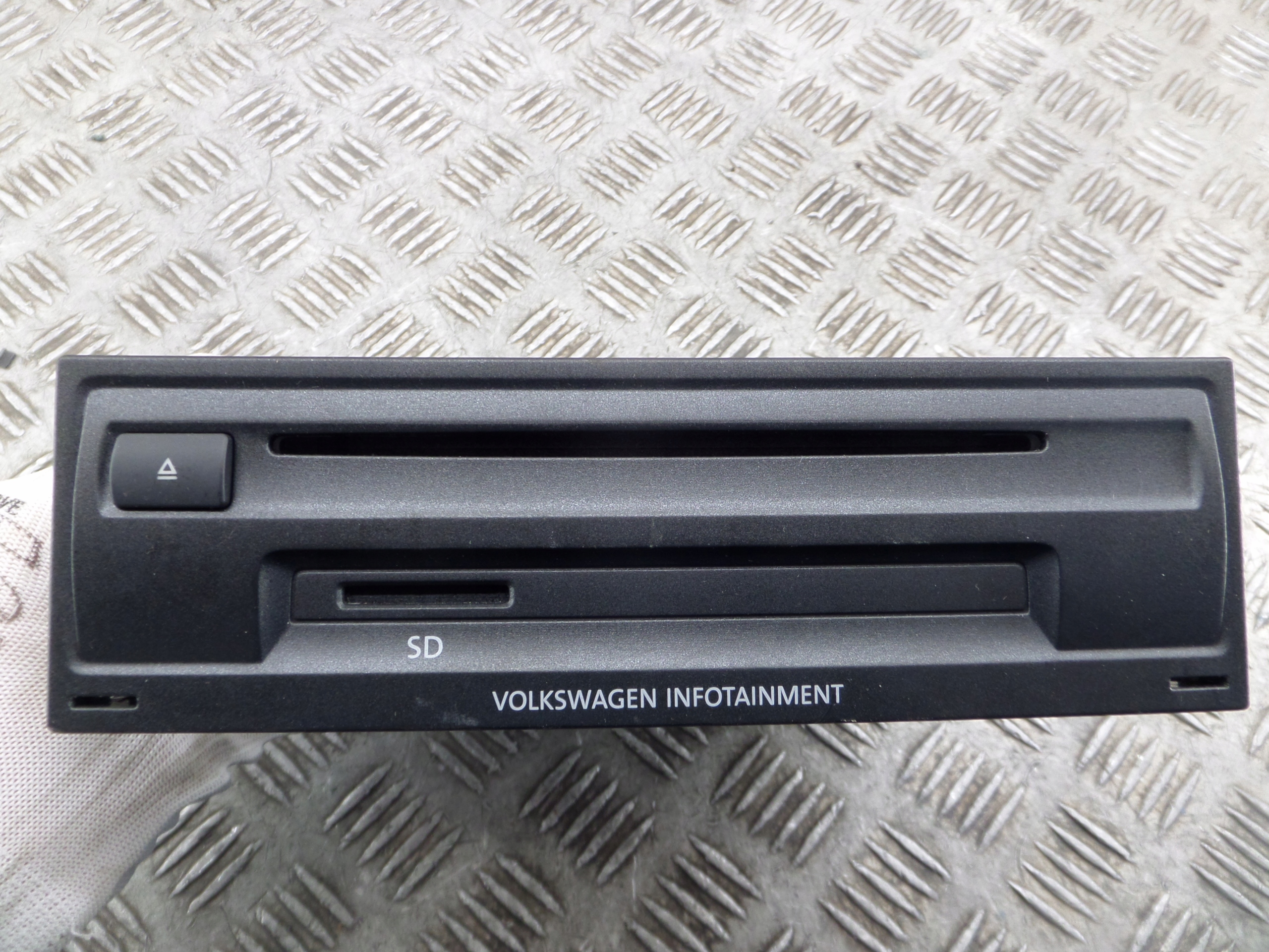 navigation card reader SD VW SKODA SEAT GOLF VII 3Q0035820A