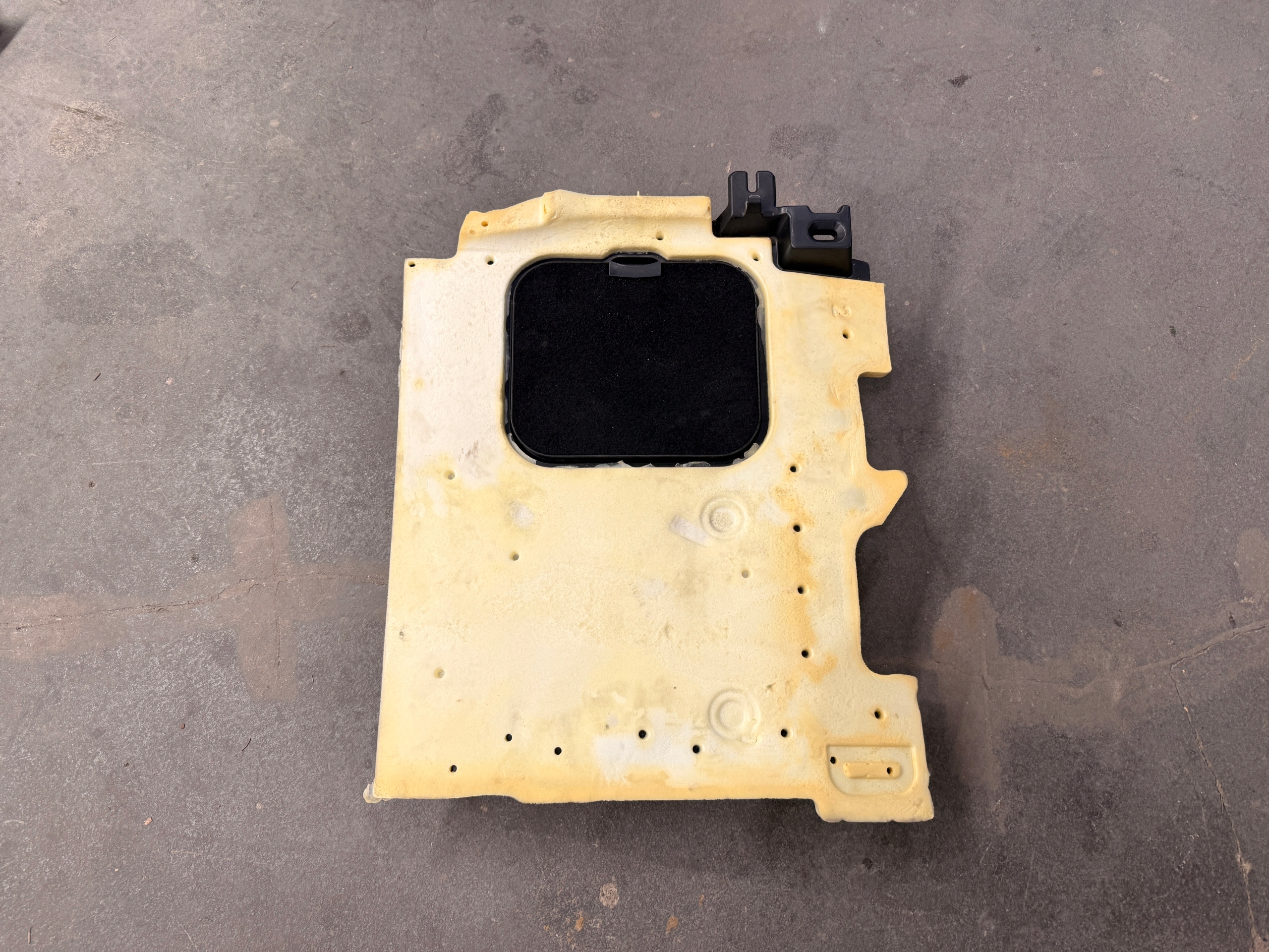 Renault Scenic IV KROTKI passenger compartment of the floor right front
